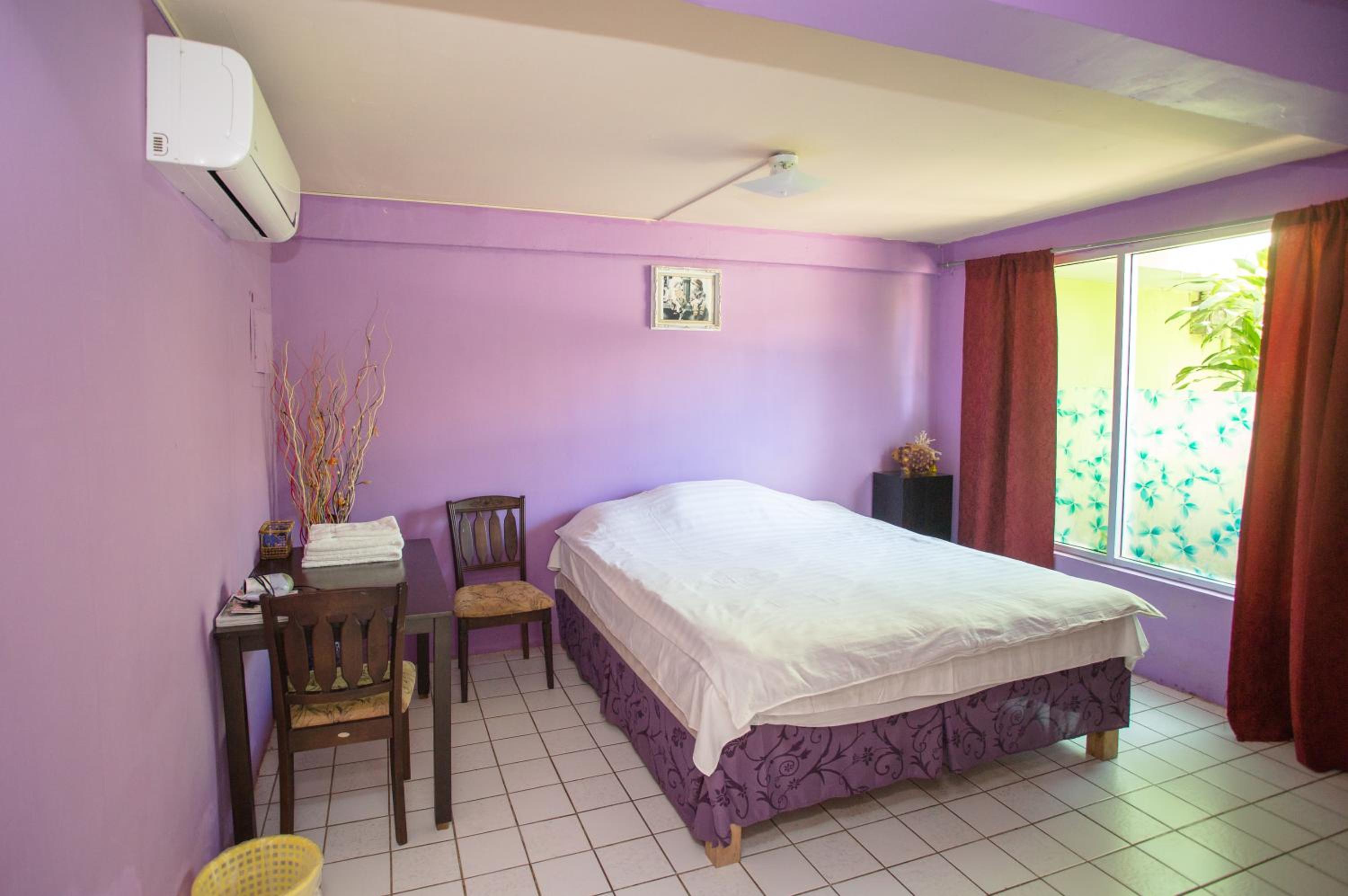 Standard Queen Room photo 3