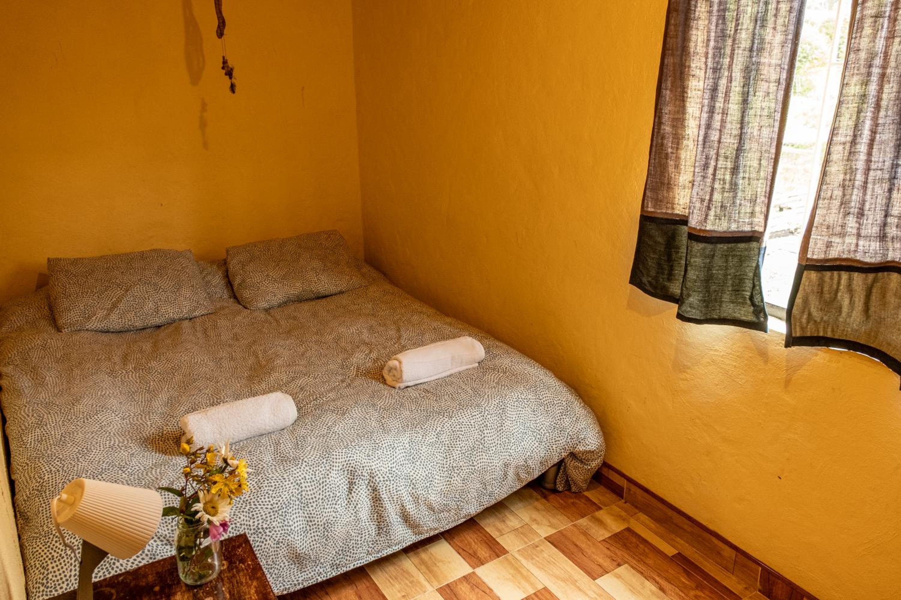 Standard Double Room with Shared Bathroom photo 2