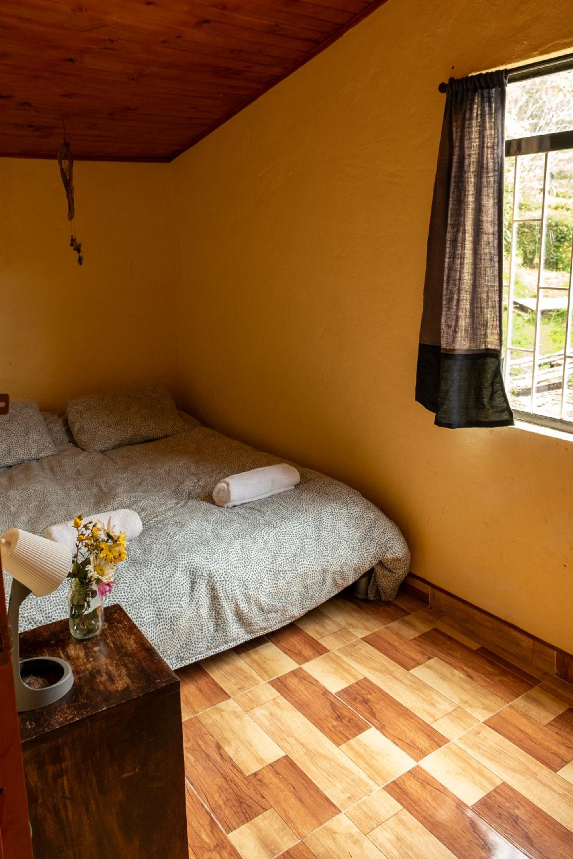 Standard Double Room with Shared Bathroom photo 3