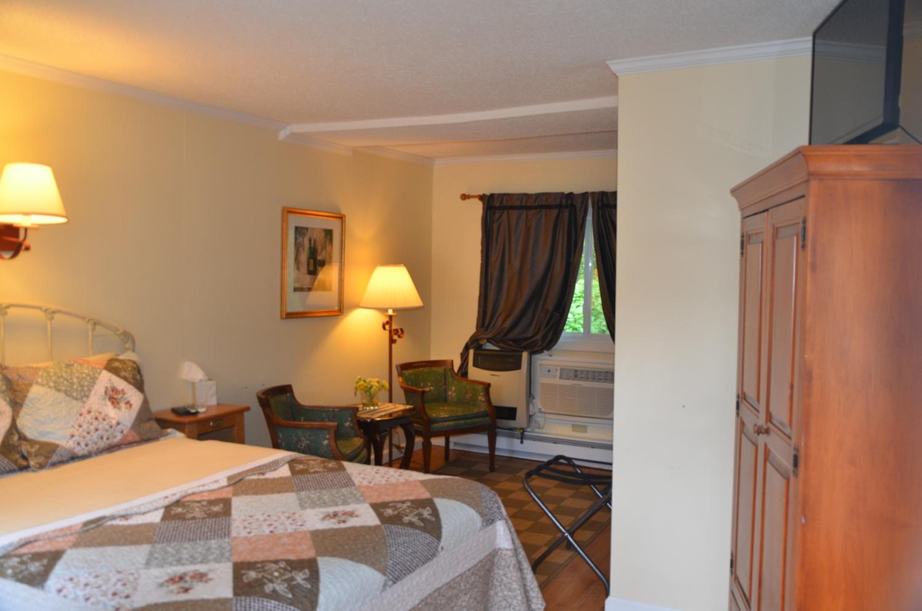 Queen Room