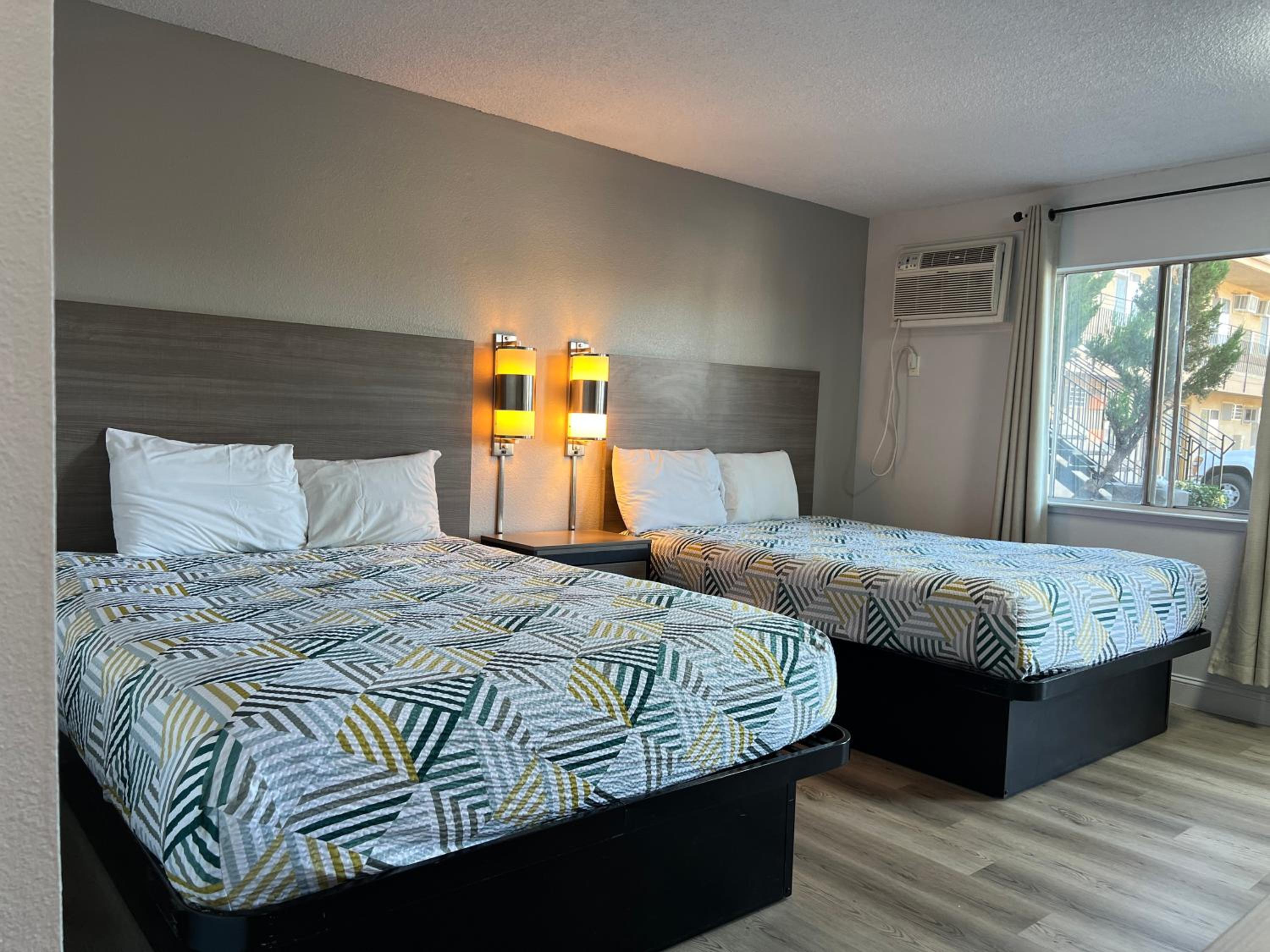 Queen Room with Two Queen Beds - Non-Smoking