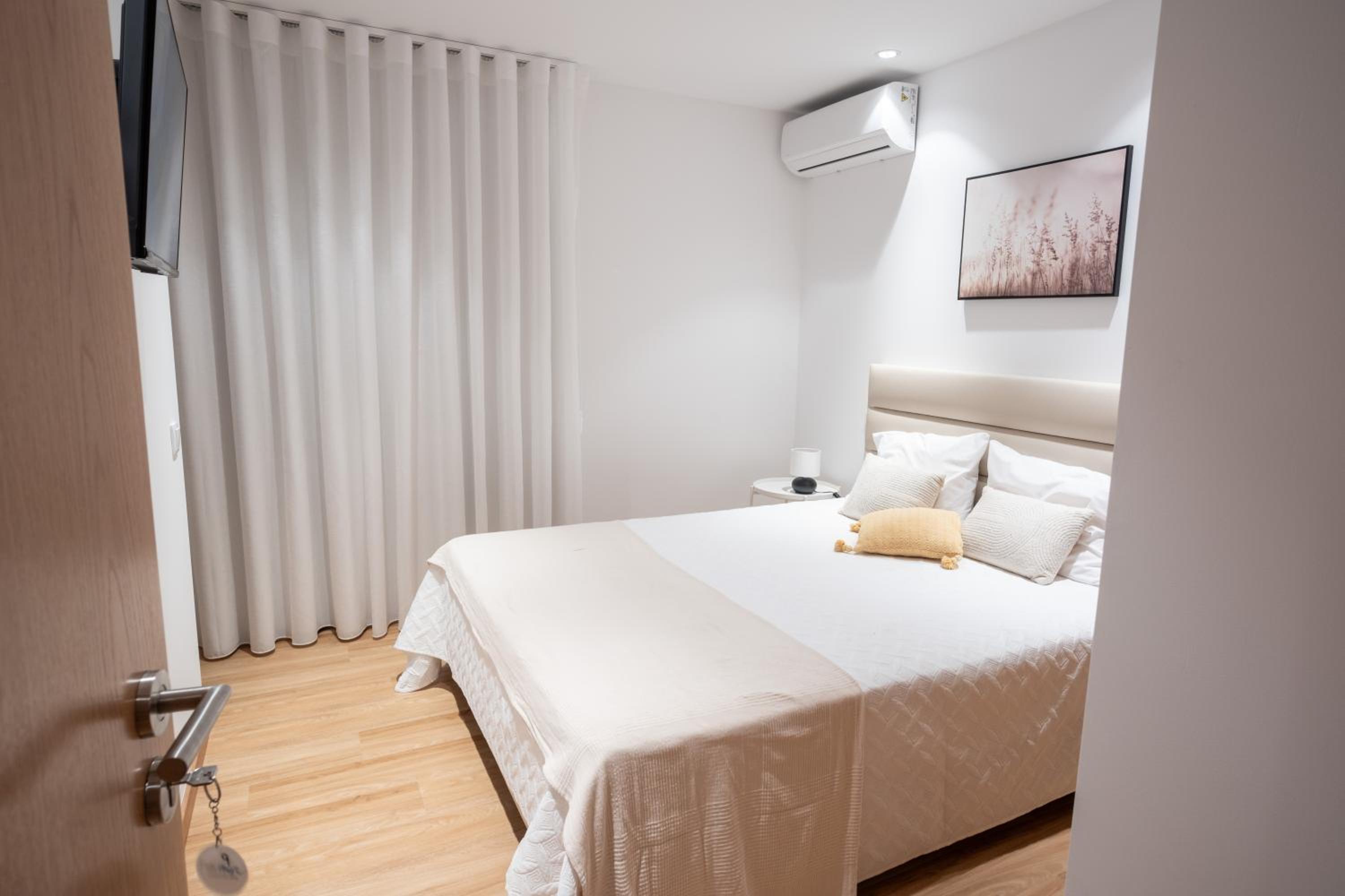 Two-Bedroom Deluxe Apartment