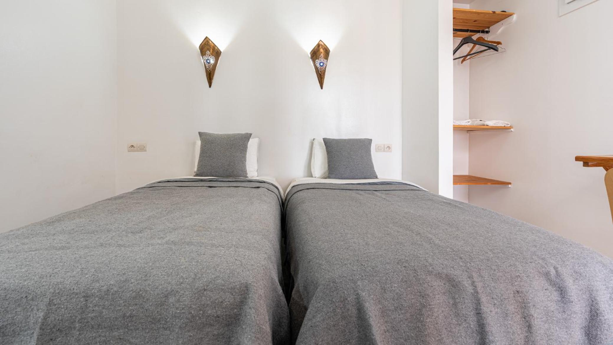 Small Twin Room photo 1