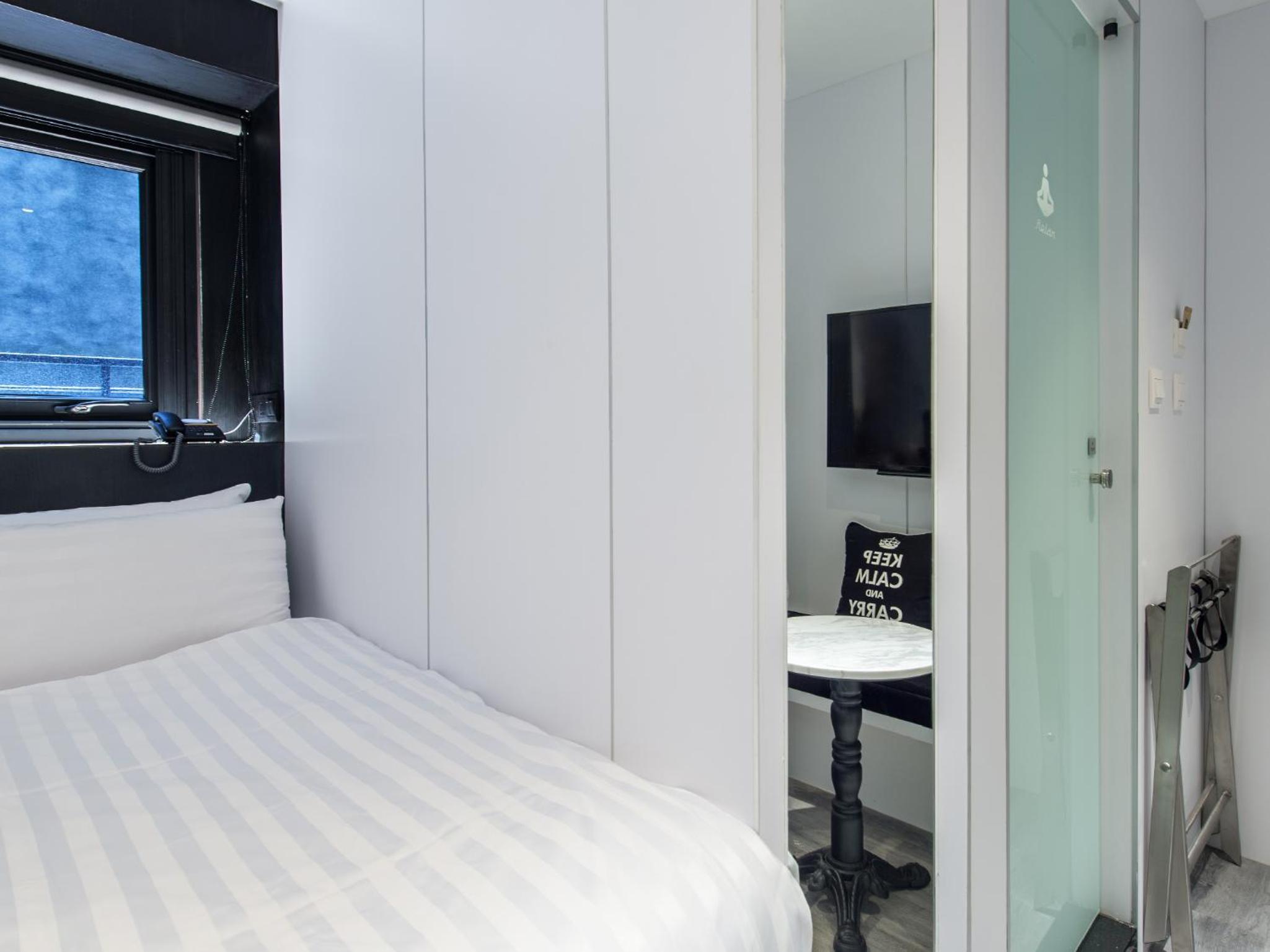 Available room