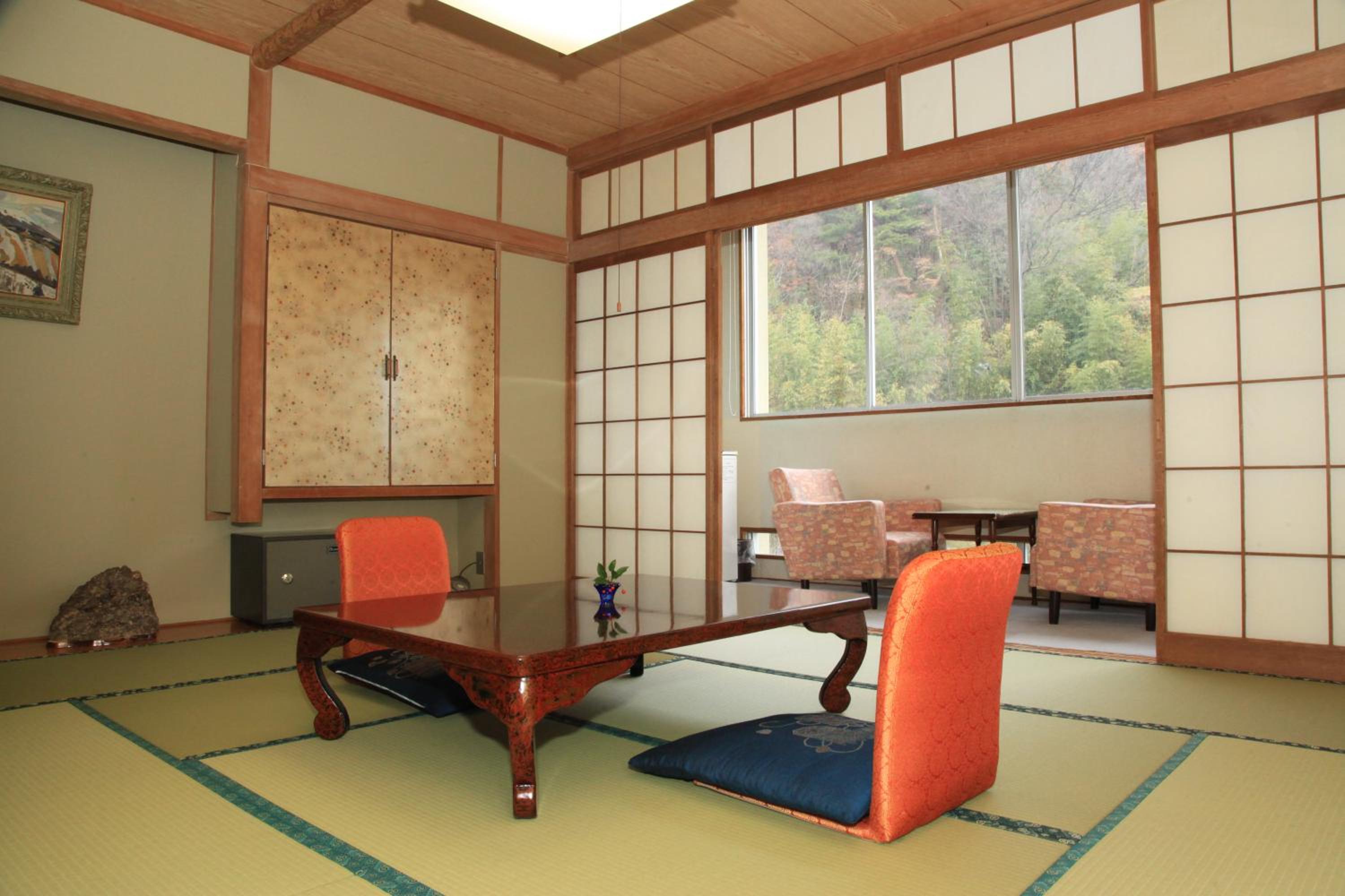 Japanese-Style Room with Shared Bathroom - Non-Smoking photo 3