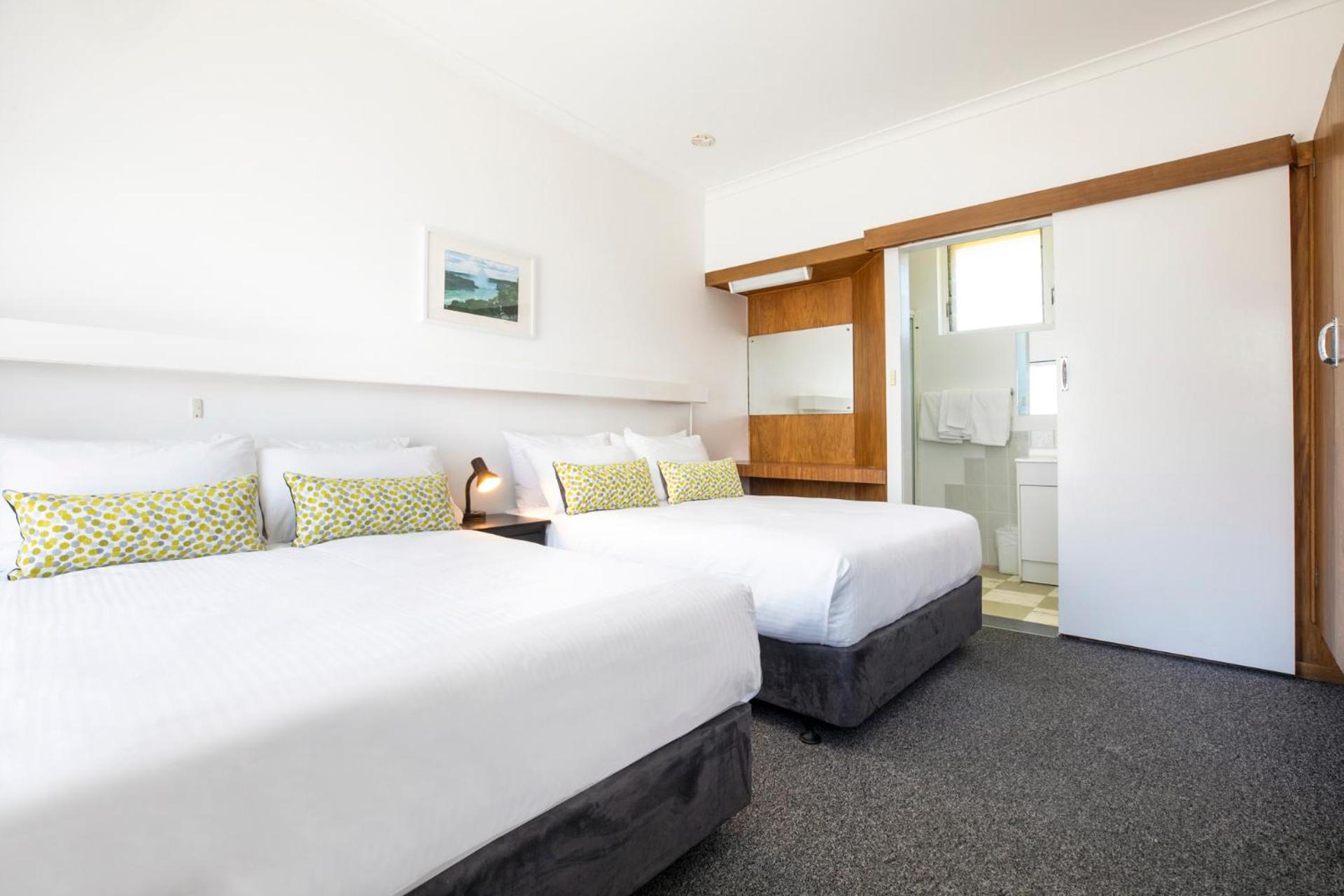 Deluxe Double or Twin Room photo 3