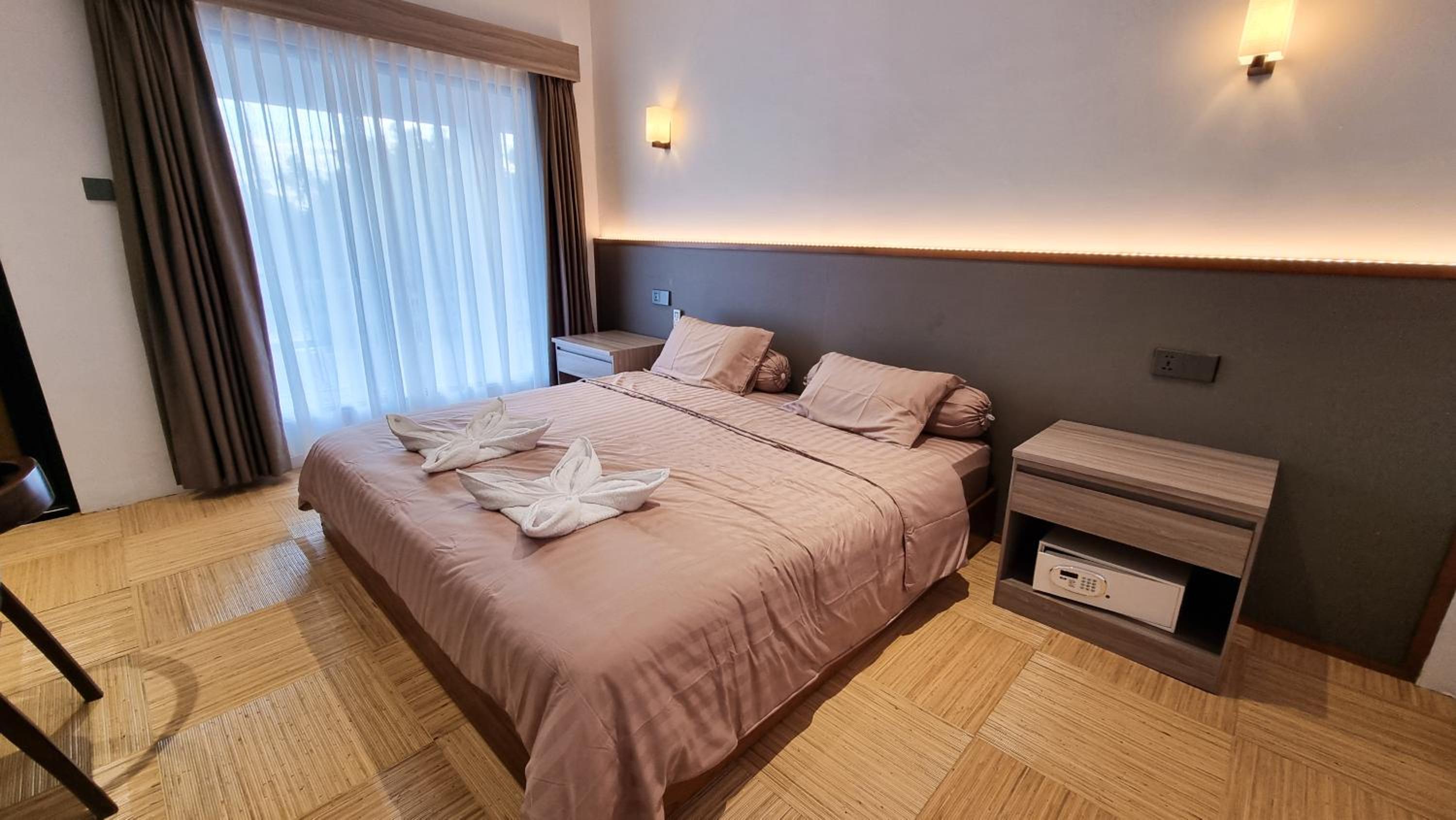 Deluxe Double or Twin Room with Ocean View photo 1