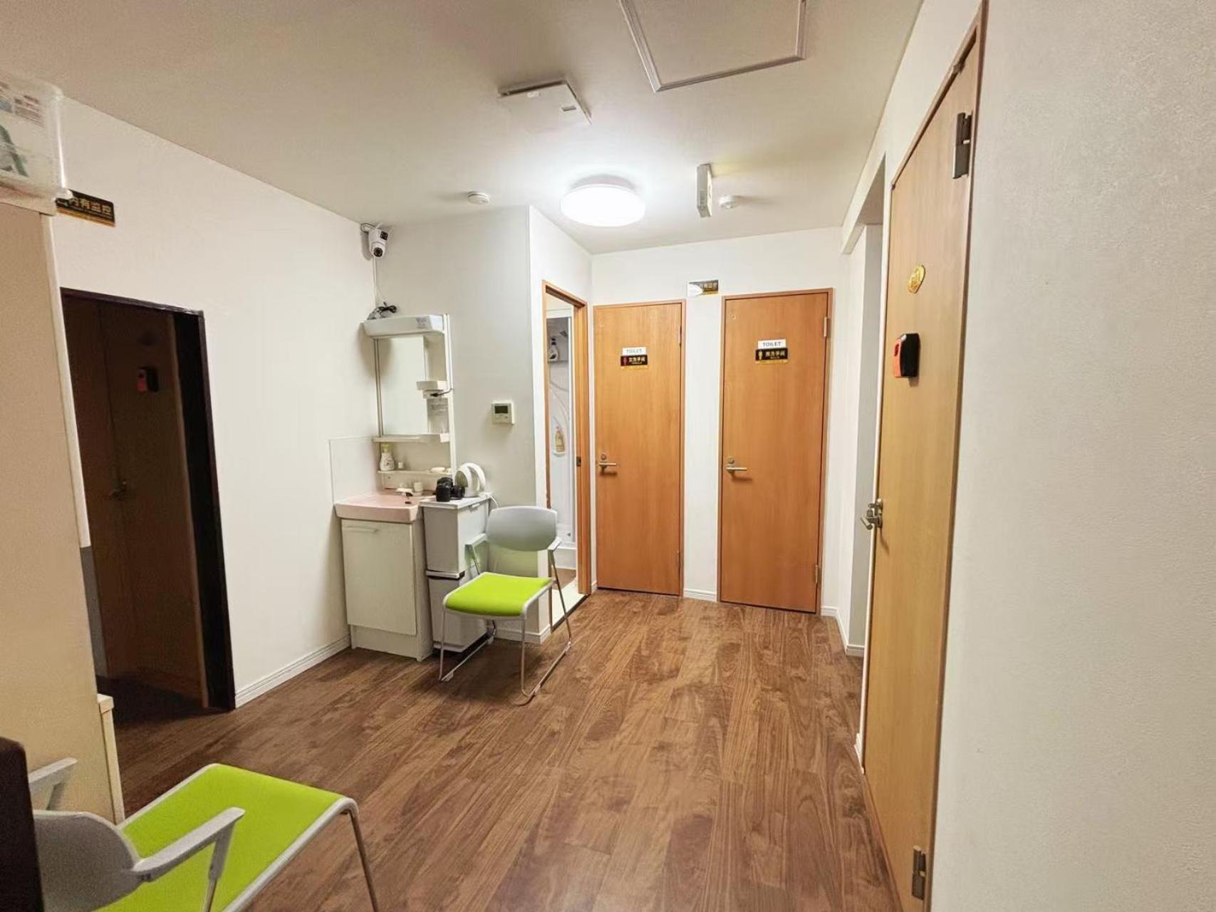 Double Room with Shared Bathroom photo 1