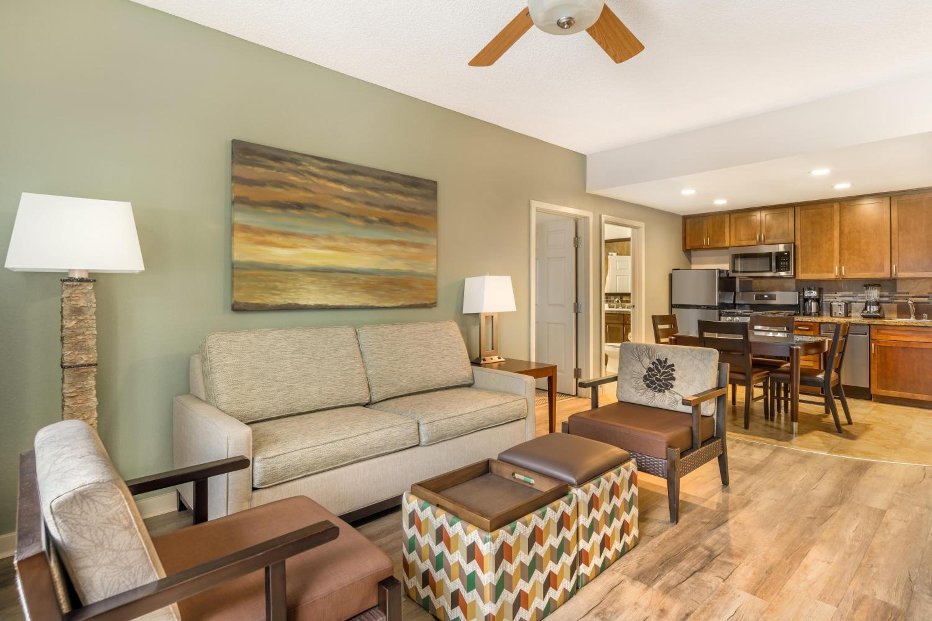 1 BEDROOM 1 KING SUITE SOFABED - Photo 2
