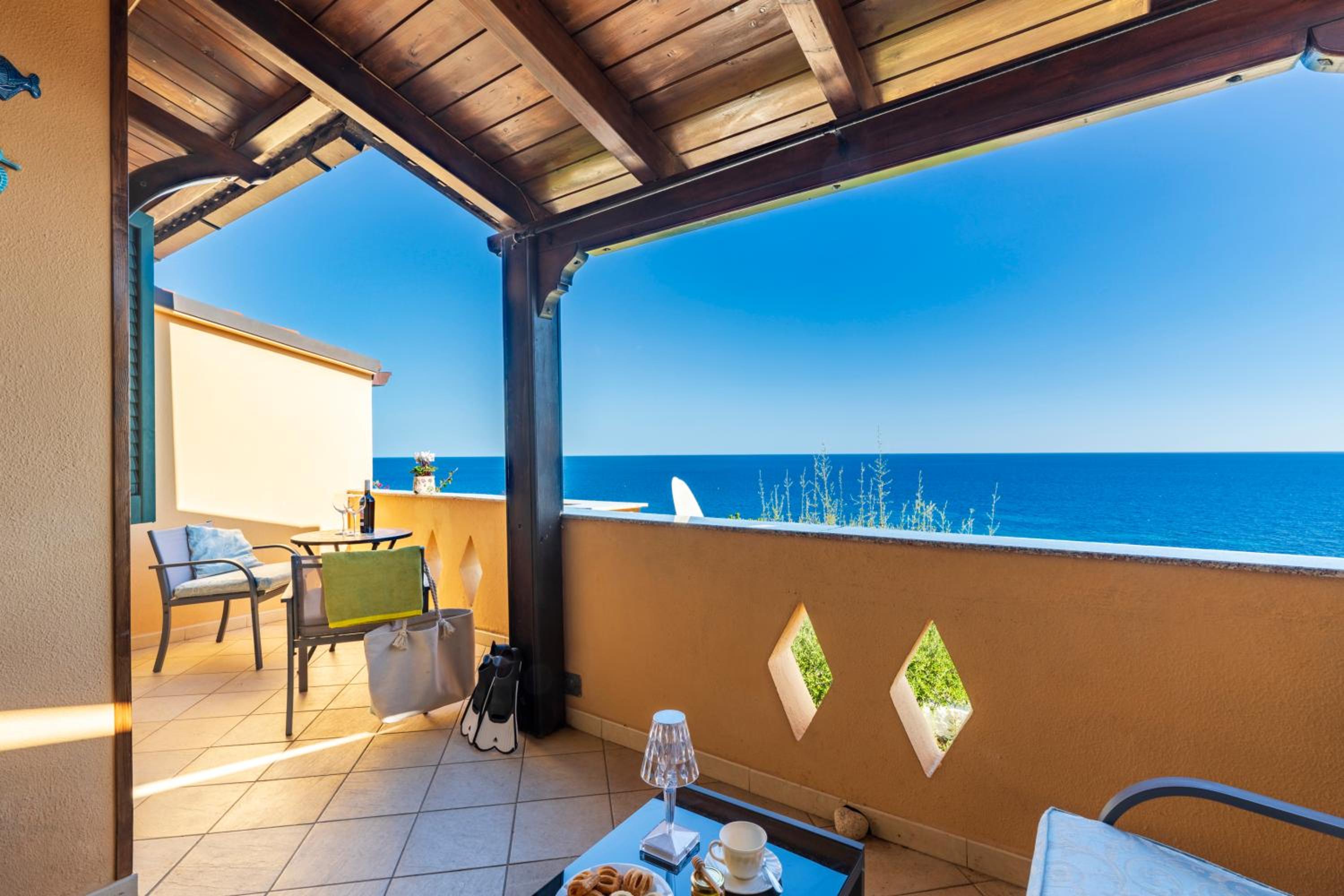 Two-Bedroom Apartment with Sea View photo 3