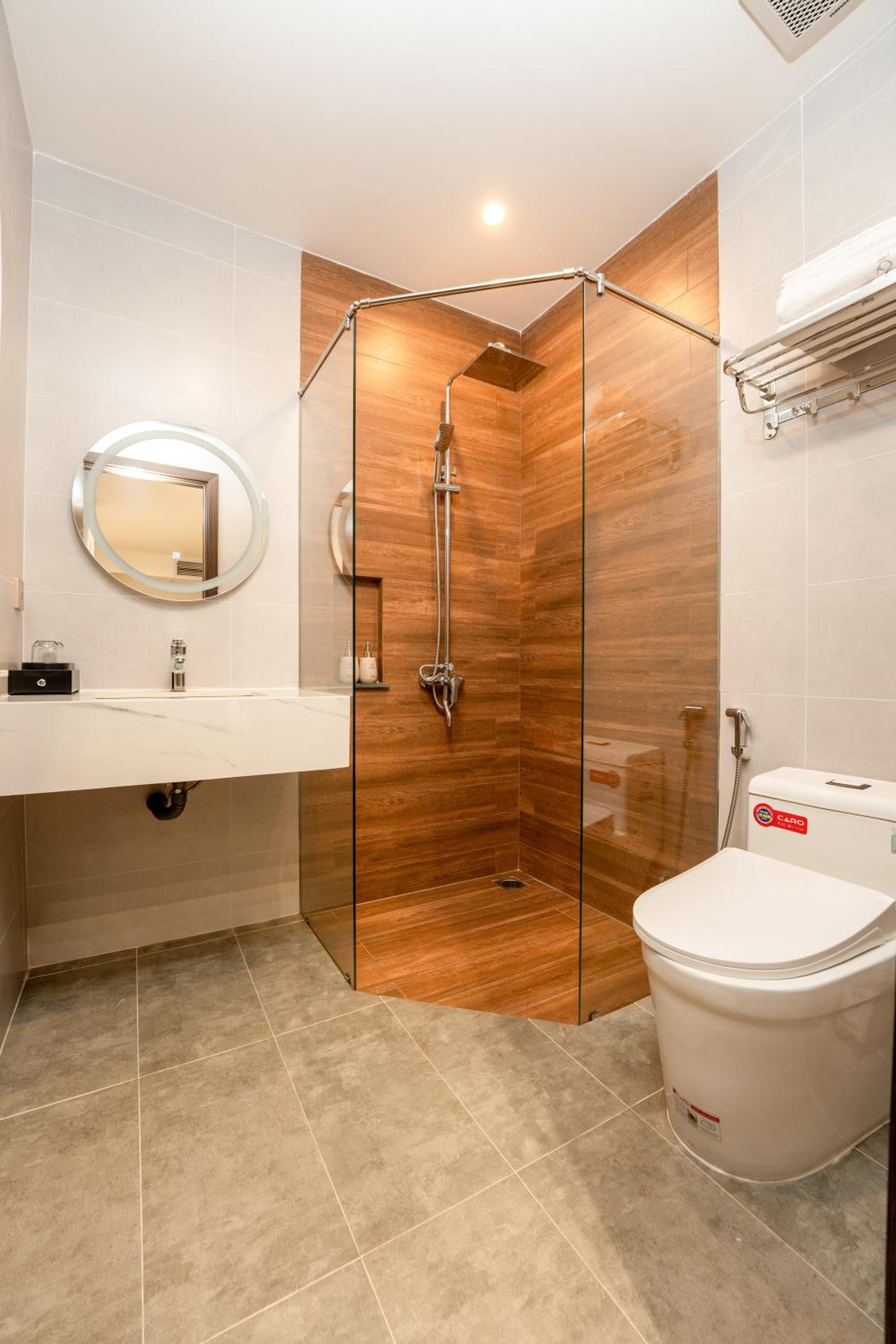 Deluxe King Room photo 1