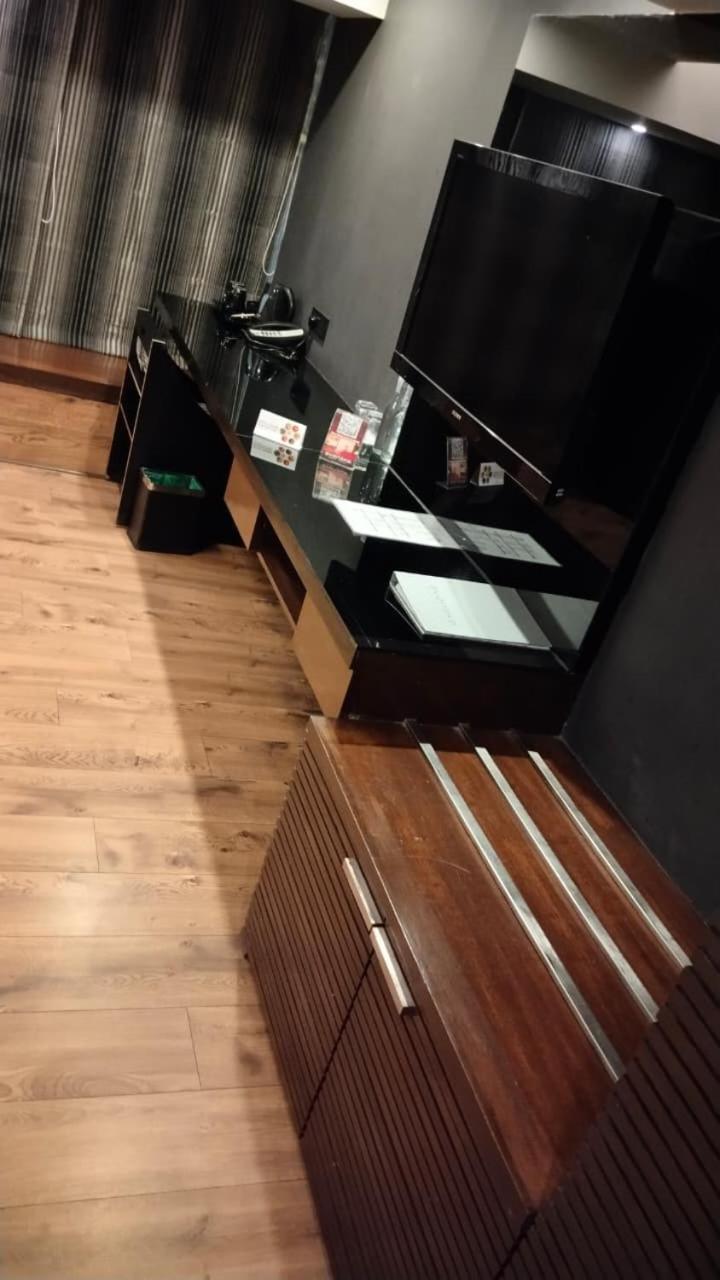Day Use Room 12-6 pm on Same Day (No Overnight Stay)