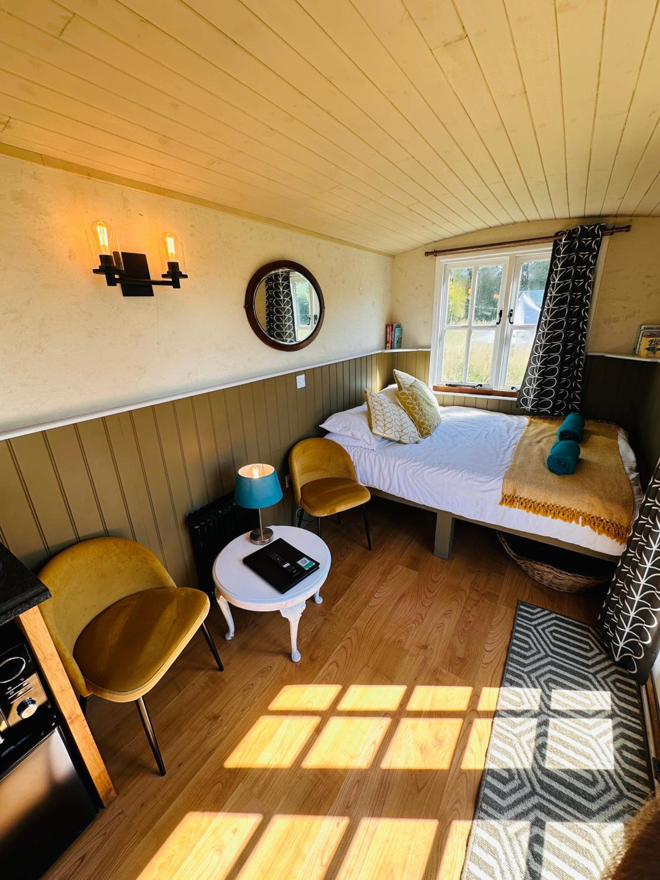 Caravan photo 2