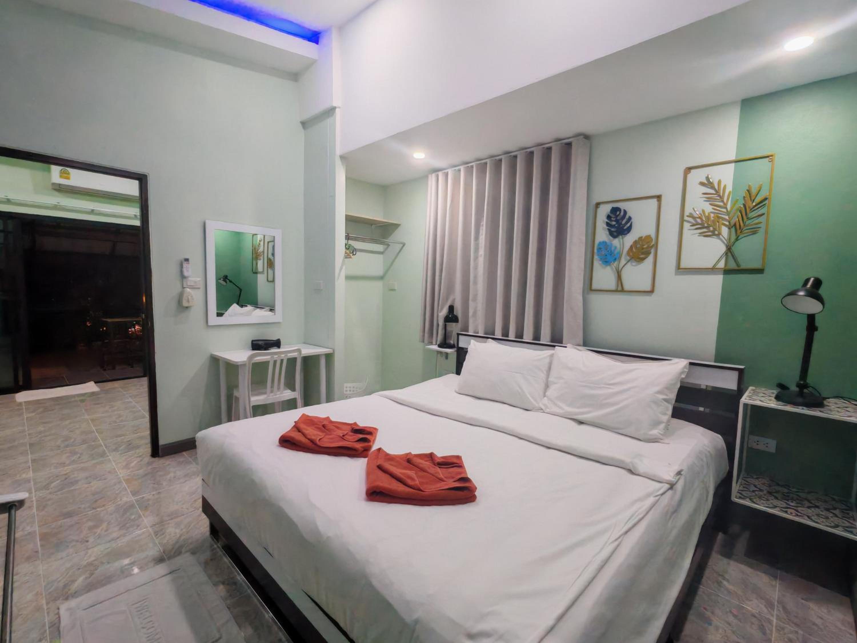 Family Room with Terrace photo 2