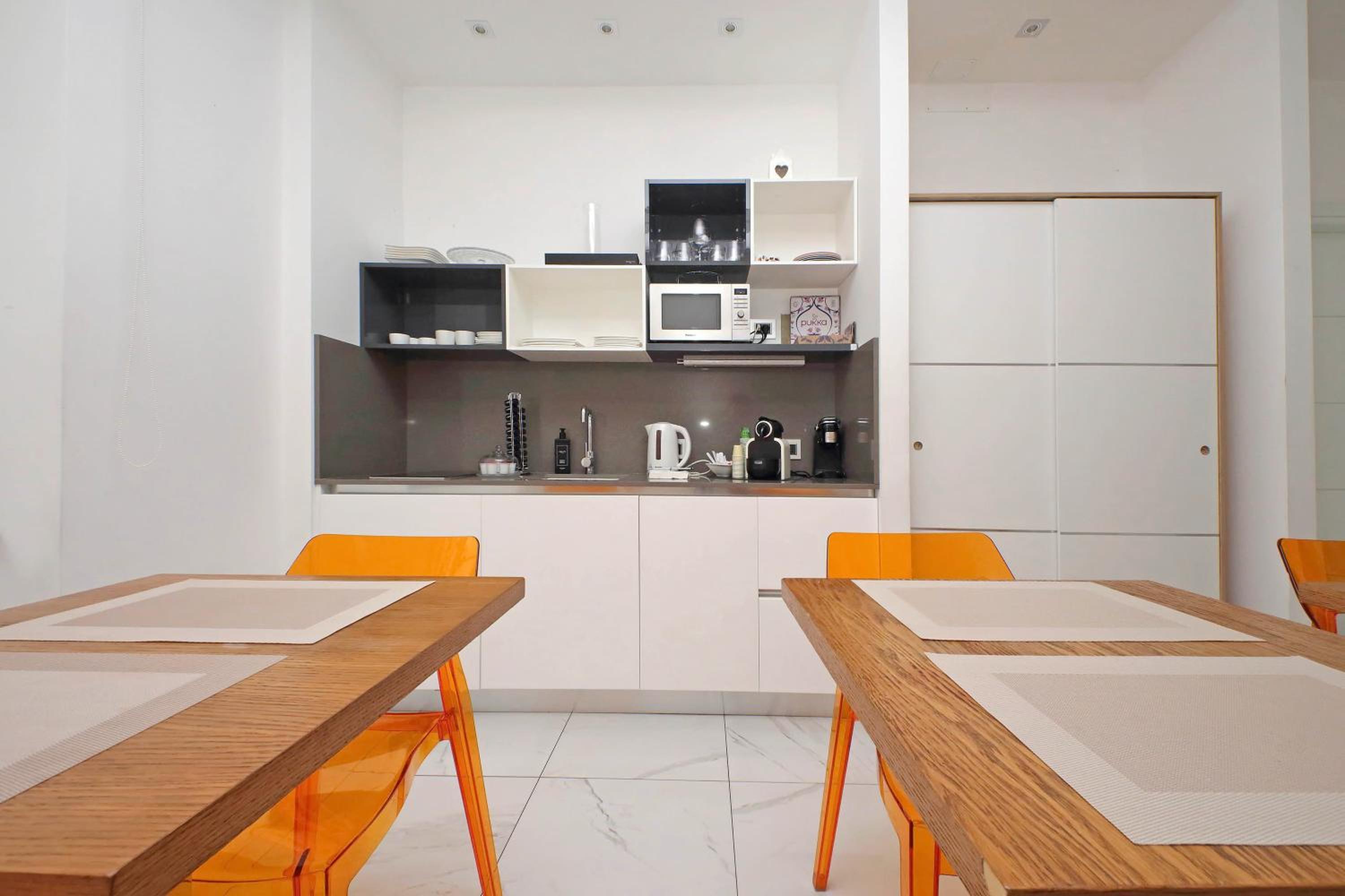 Three-Bedroom Apartment photo 2
