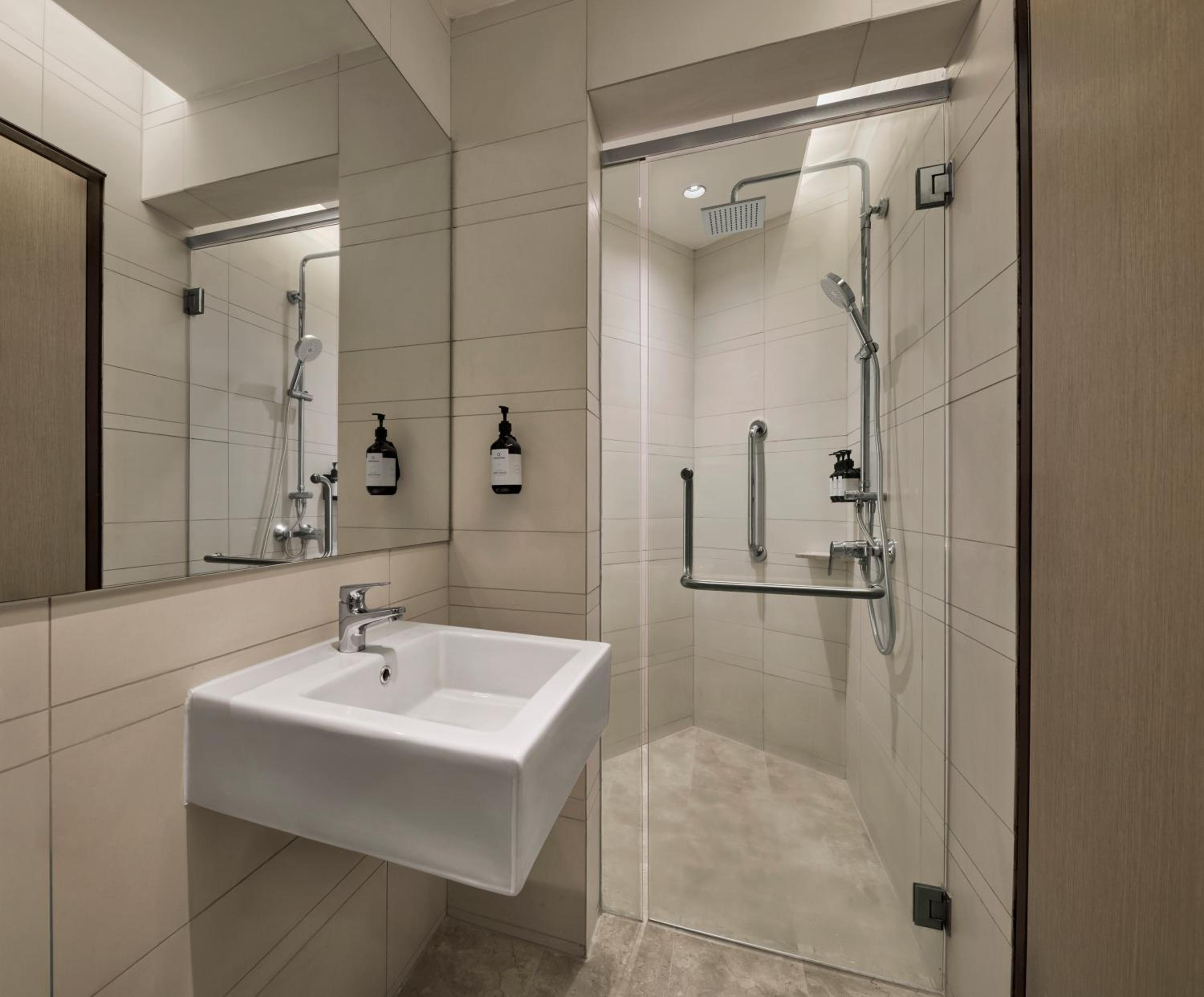 Junior King Suite photo 1