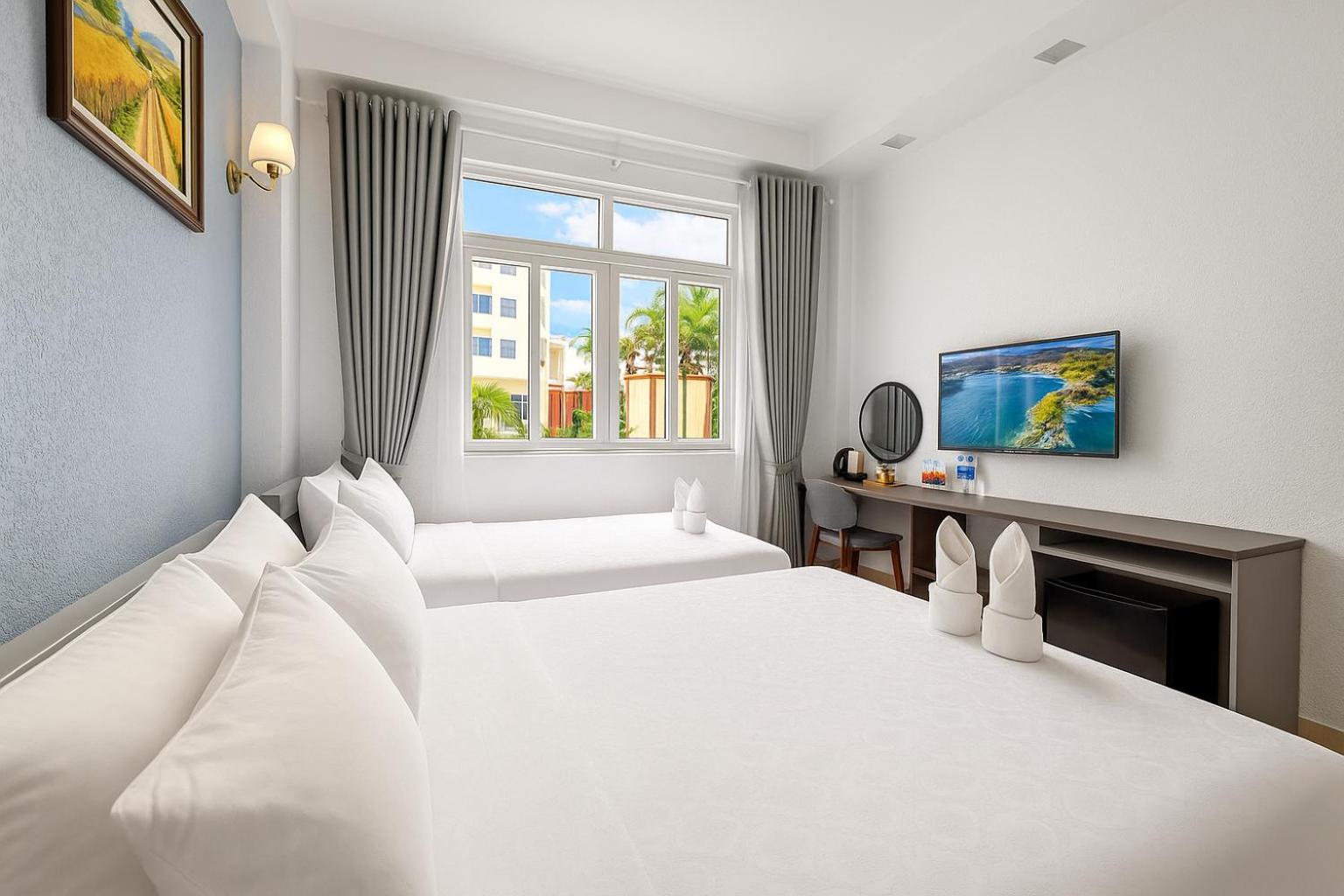 Deluxe Triple Room