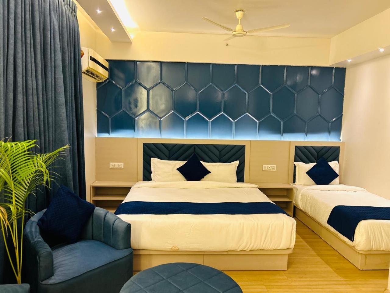 Deluxe Double or Twin Room - Photo 1