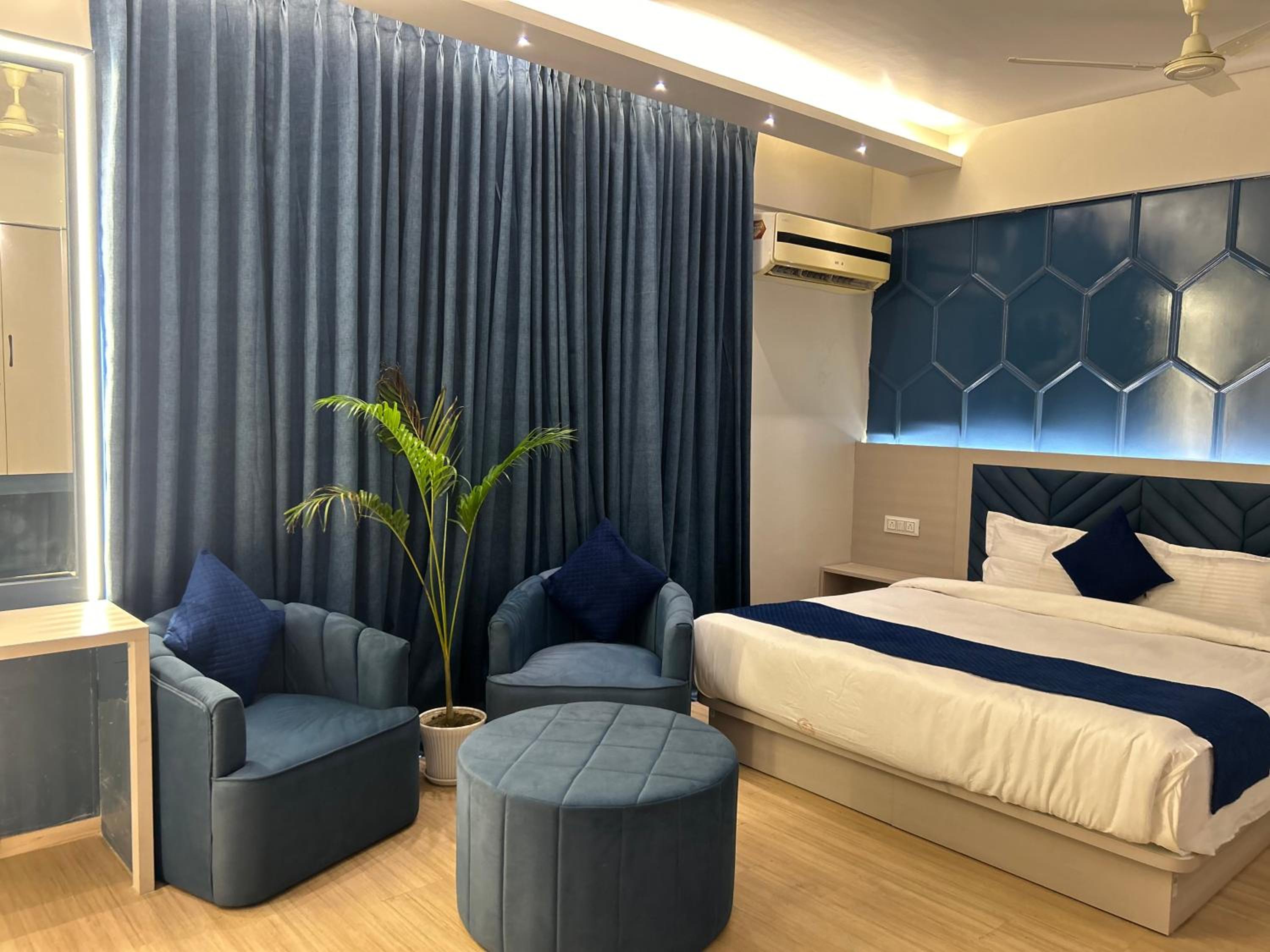 Deluxe Double or Twin Room - Photo 5
