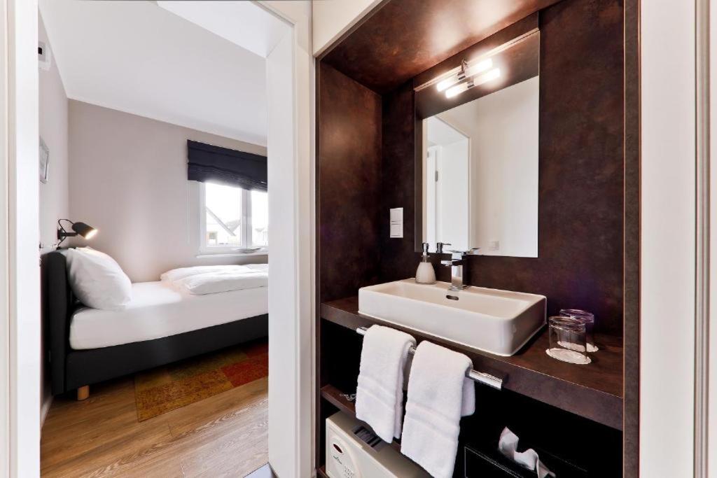 Budget Double Room photo 2