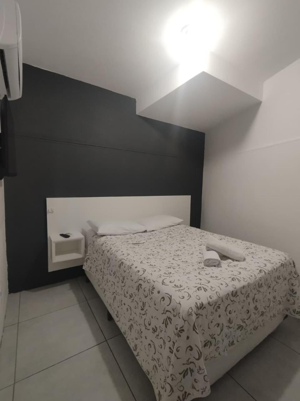 Basic Triple Room photo 1