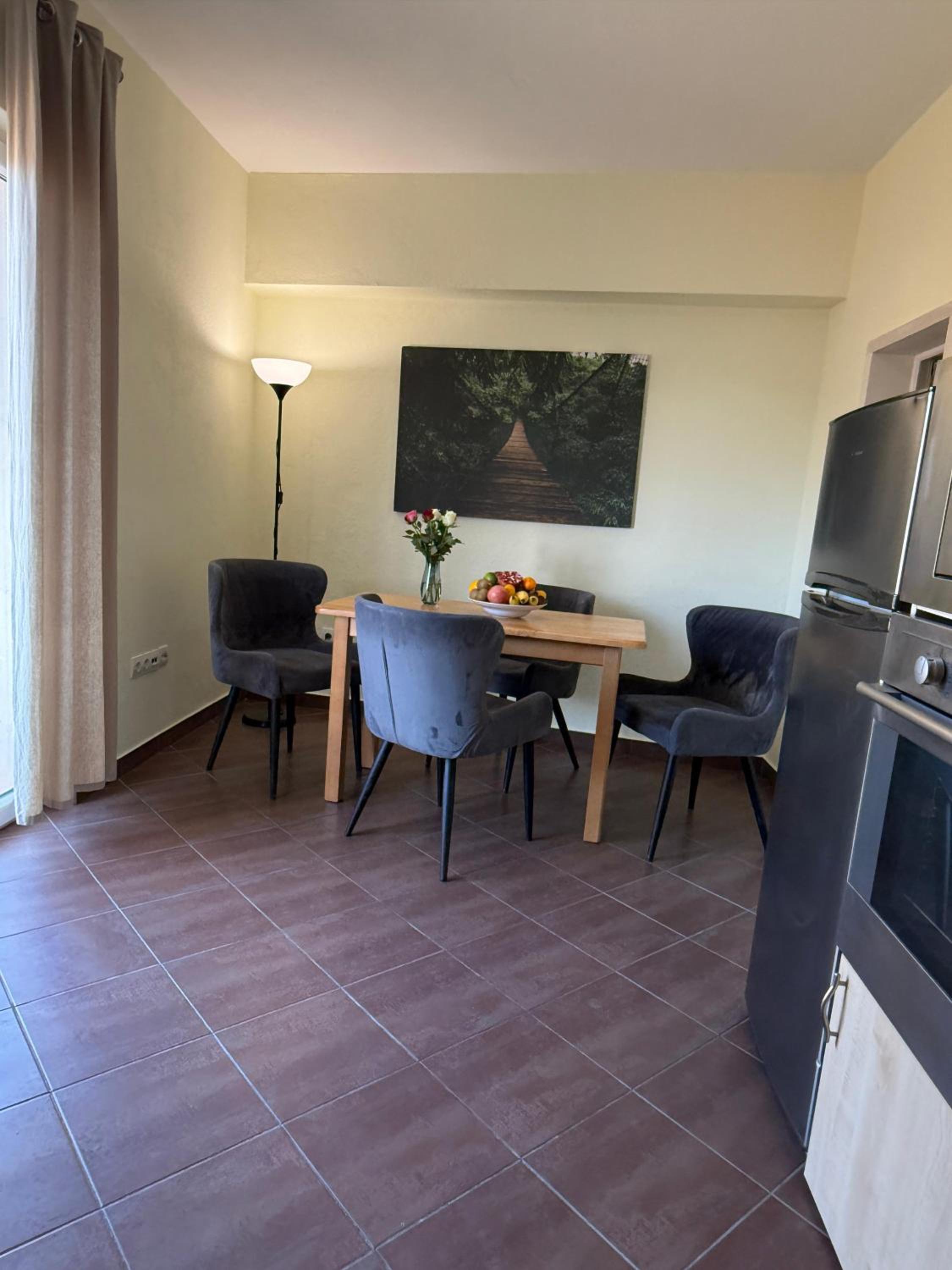 Two-Bedroom Apartment with Sea View photo 2