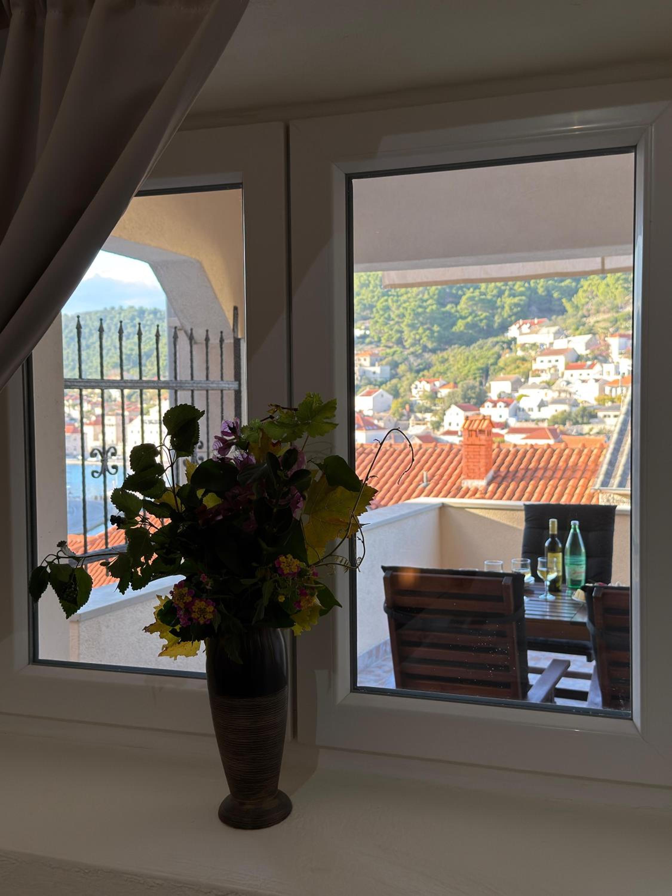 Two-Bedroom Apartment with Sea View photo 1