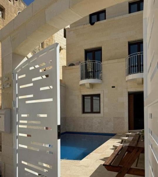 Villa with Private Pool photo 3