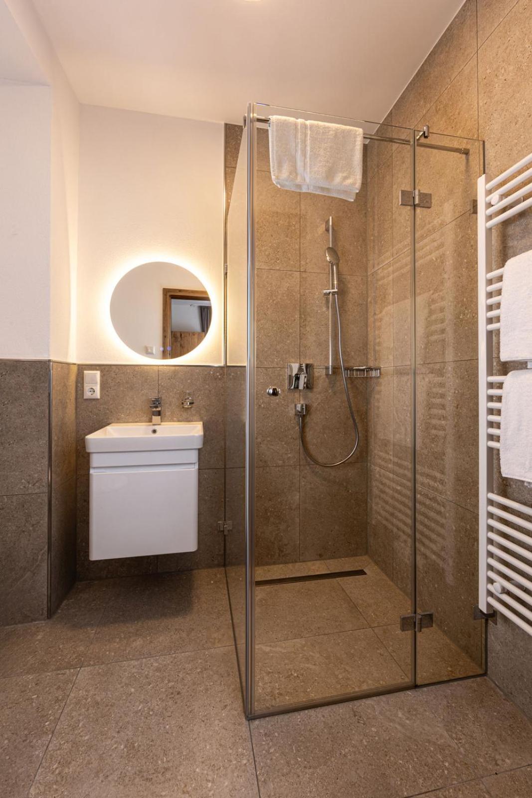 Deluxe Double Room with Extra Bed