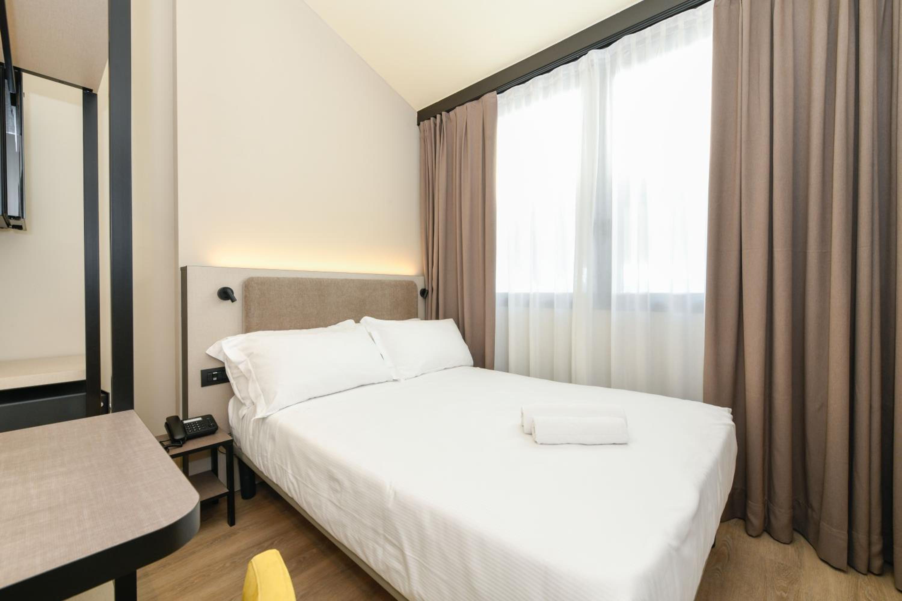 Superior Single Room