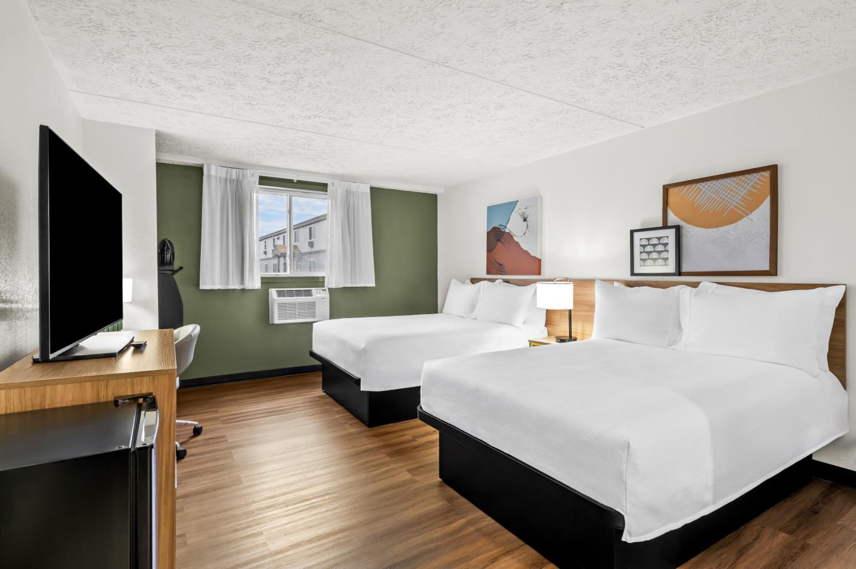 Double Room with Two Double Beds - Photo 1