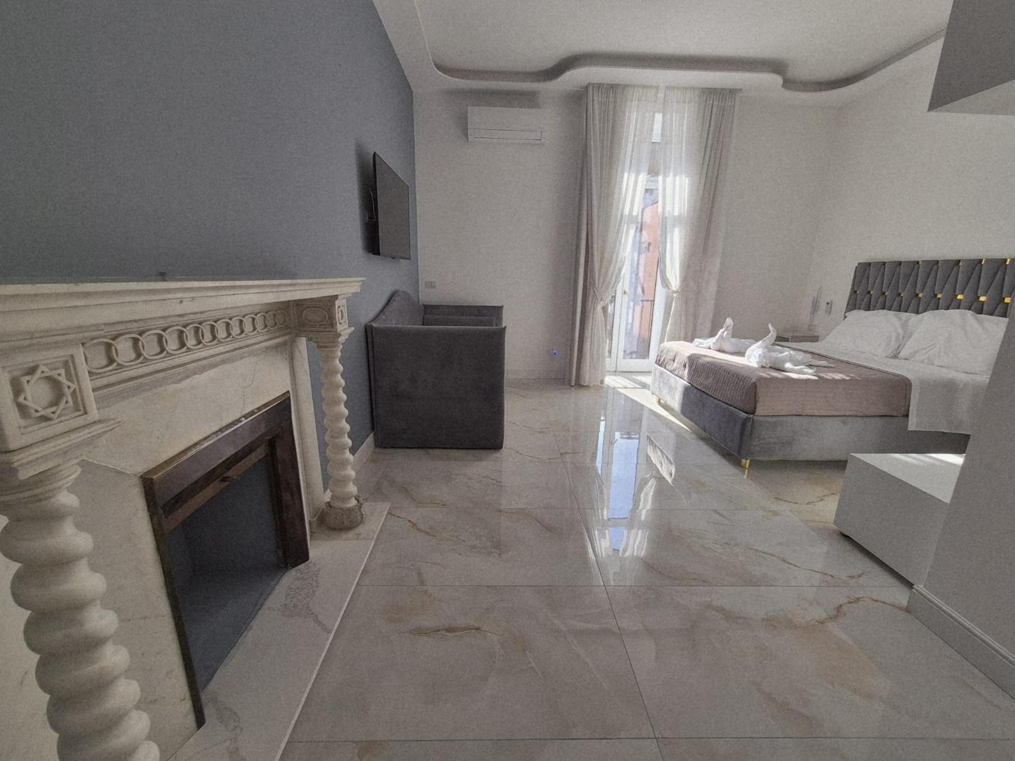 Deluxe Double Room with Balcony