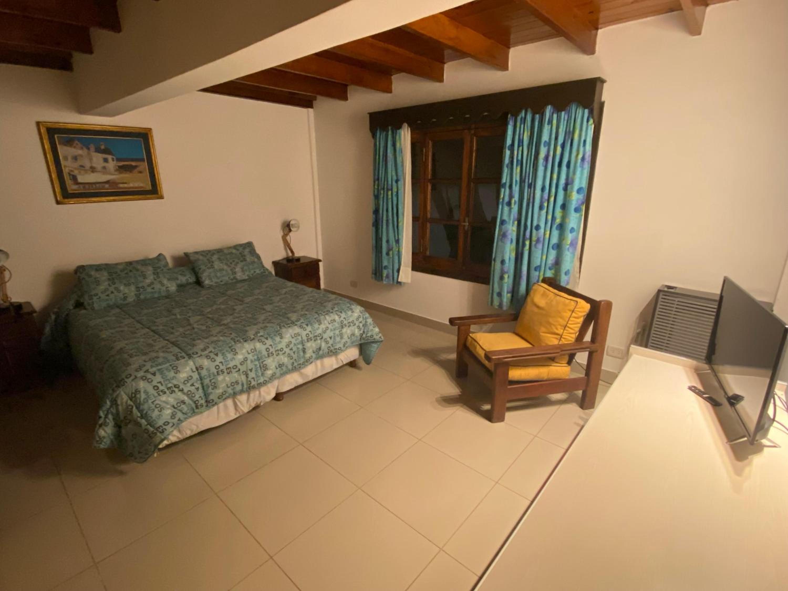 Triple Room with Private Bathroom photo 3