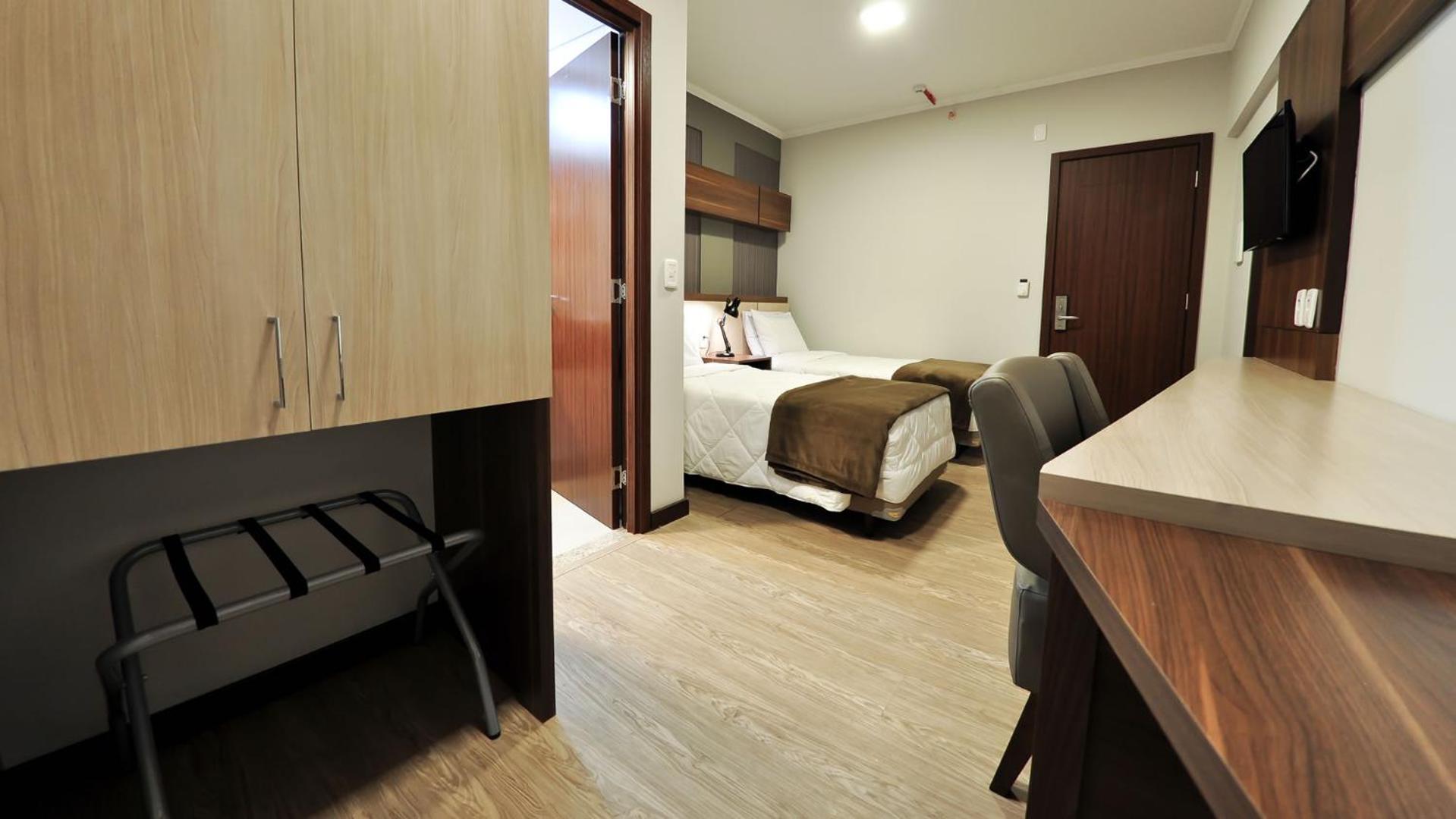 Deluxe Twin Room photo 2
