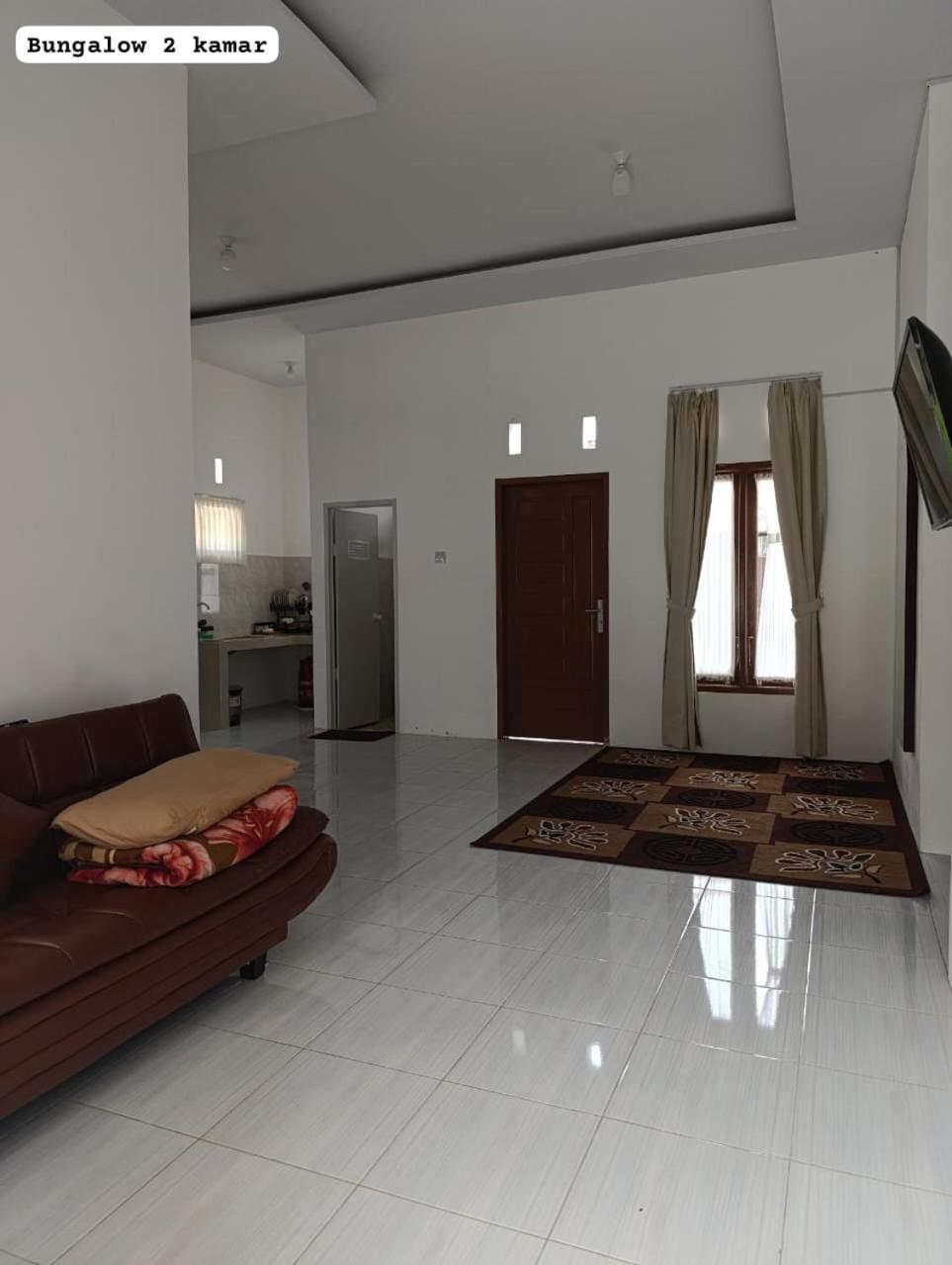 Two-Bedroom Bungalow photo 3