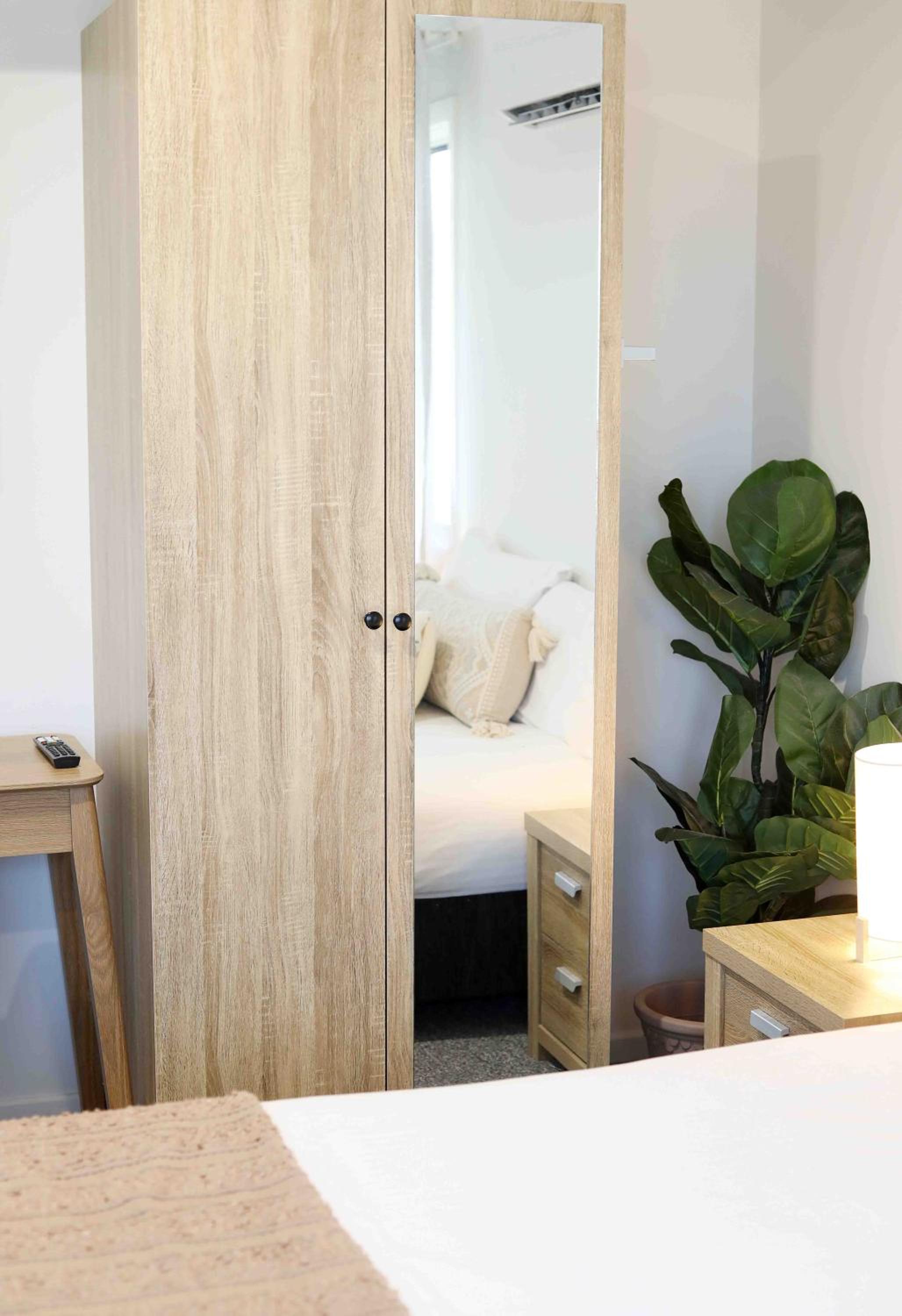 Double Room with Shared Bathroom photo 2