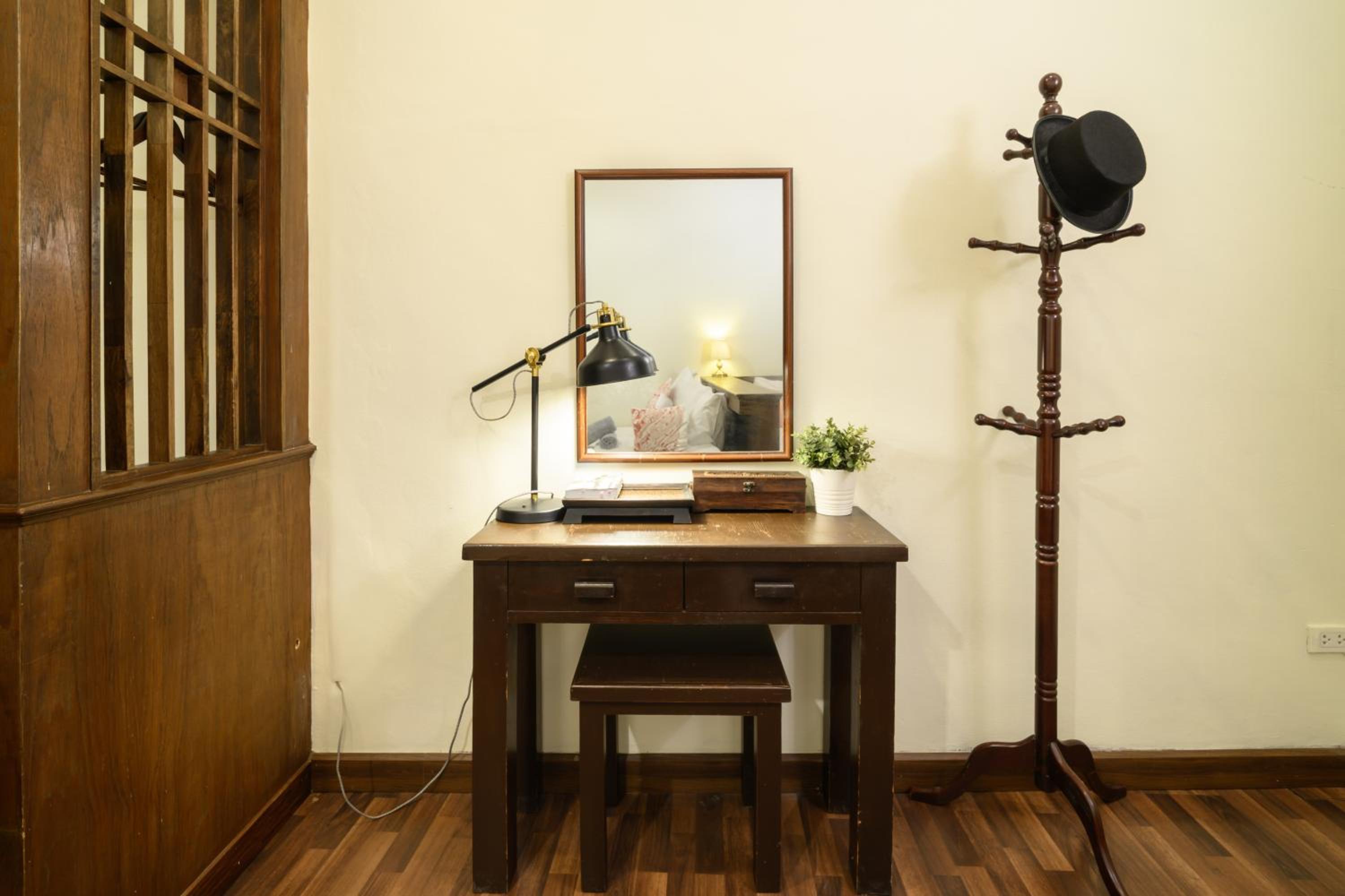 Economy Triple Room with Shared Bathroom photo 1