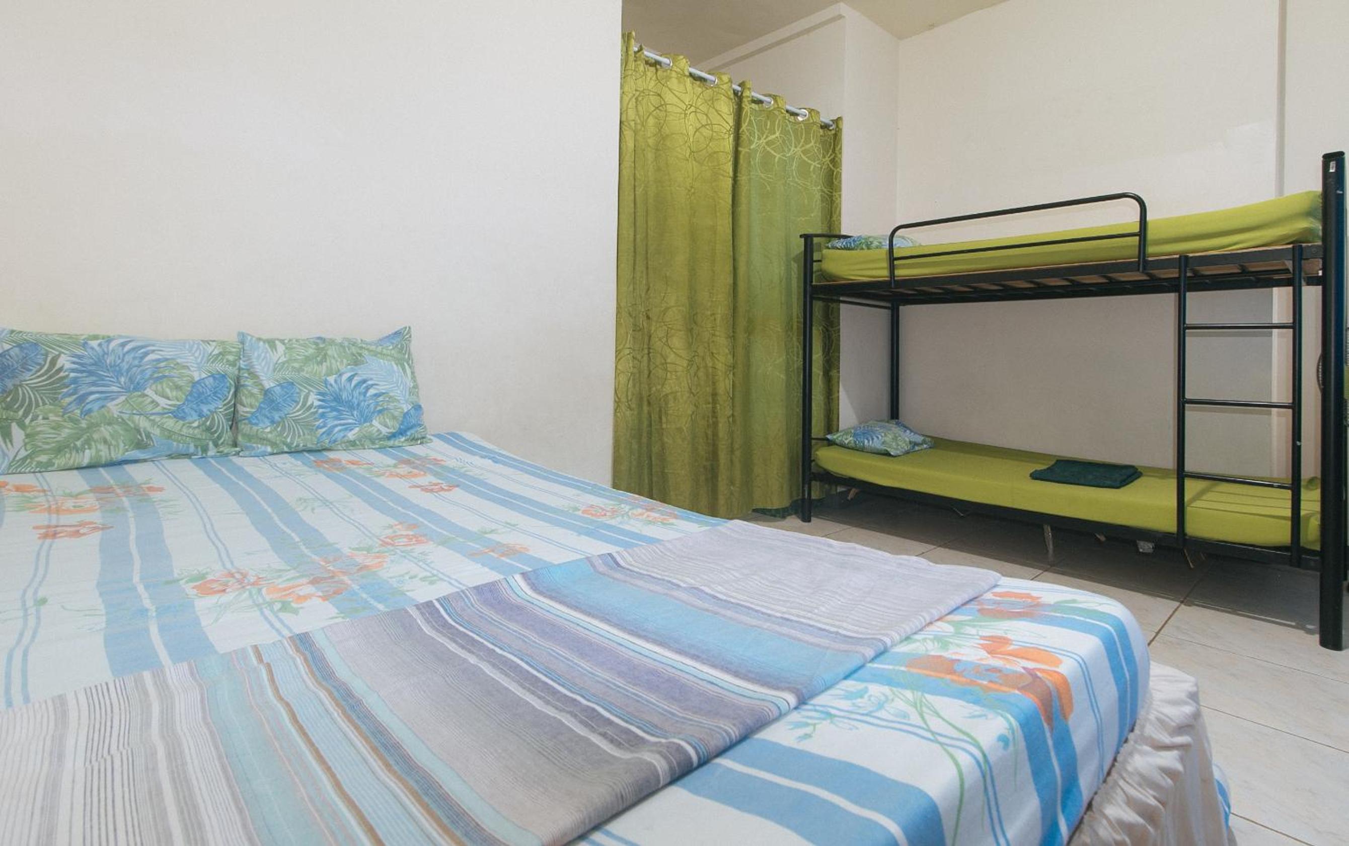 Mixed Dormitory Room