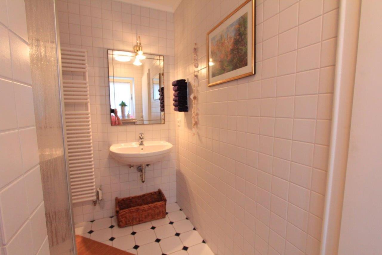 Three-Bedroom House photo 3