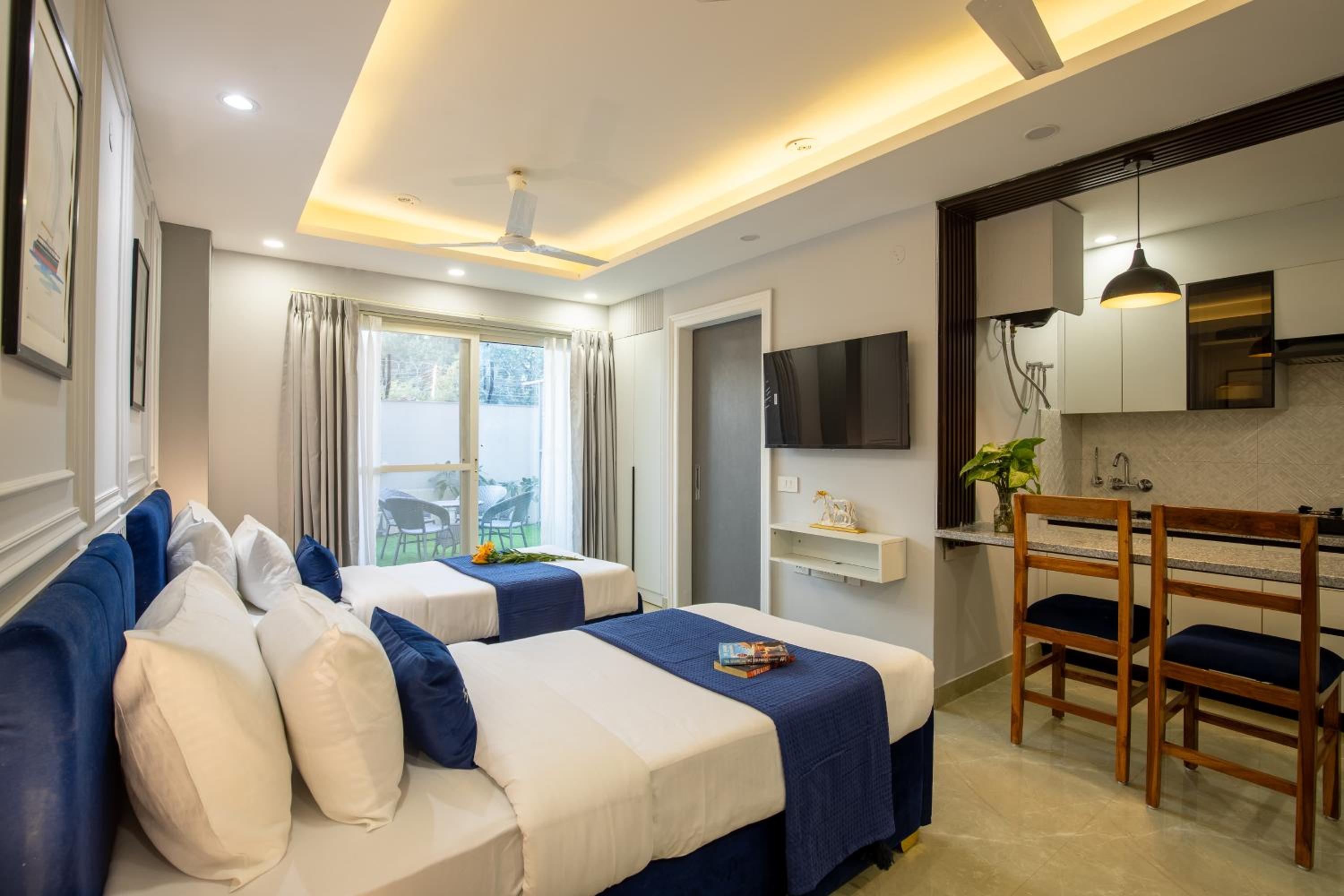 Superior Twin Room photo 2