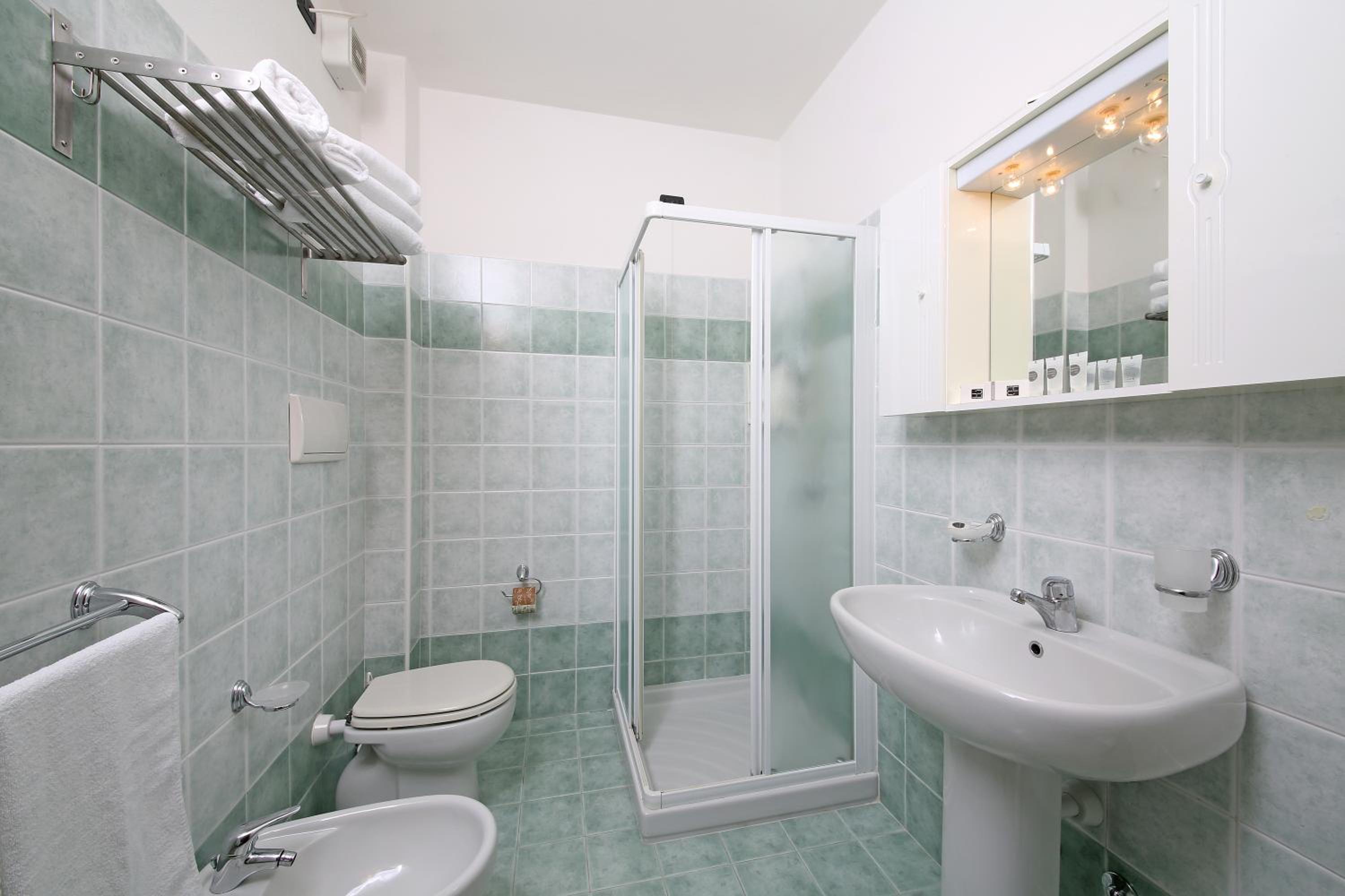 Double or Twin Room photo 2