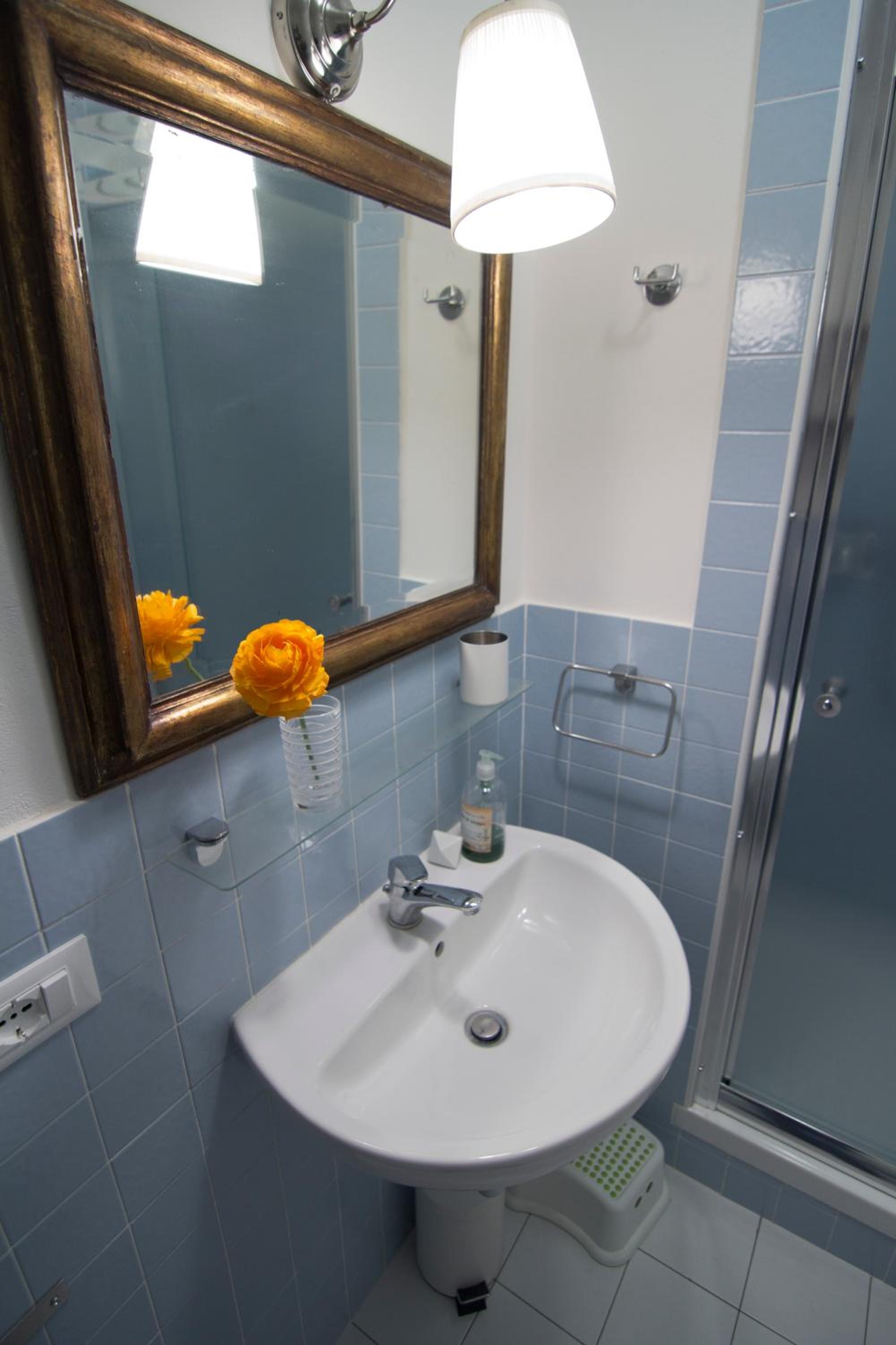 Double Room with Private Bathroom photo 2