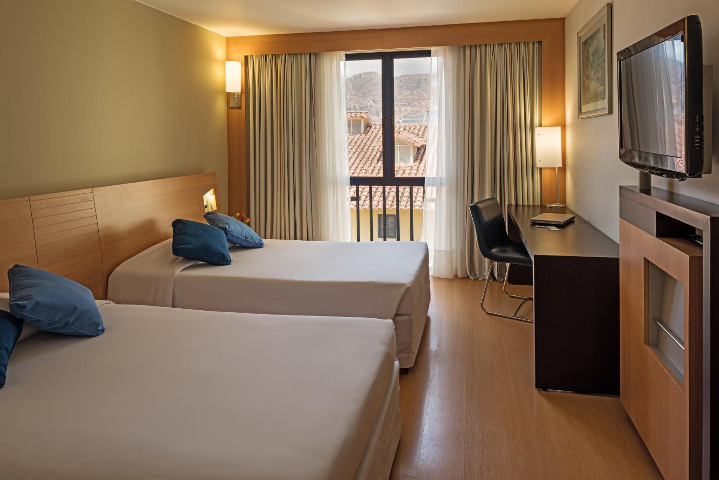 Standard Twin Room - Photo 2