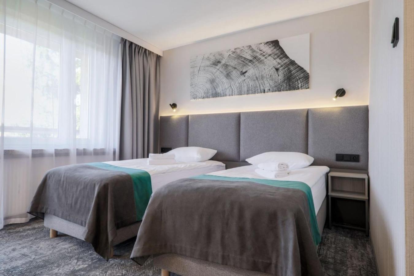 Two-Bedroom Apartment with Mountain View photo 3