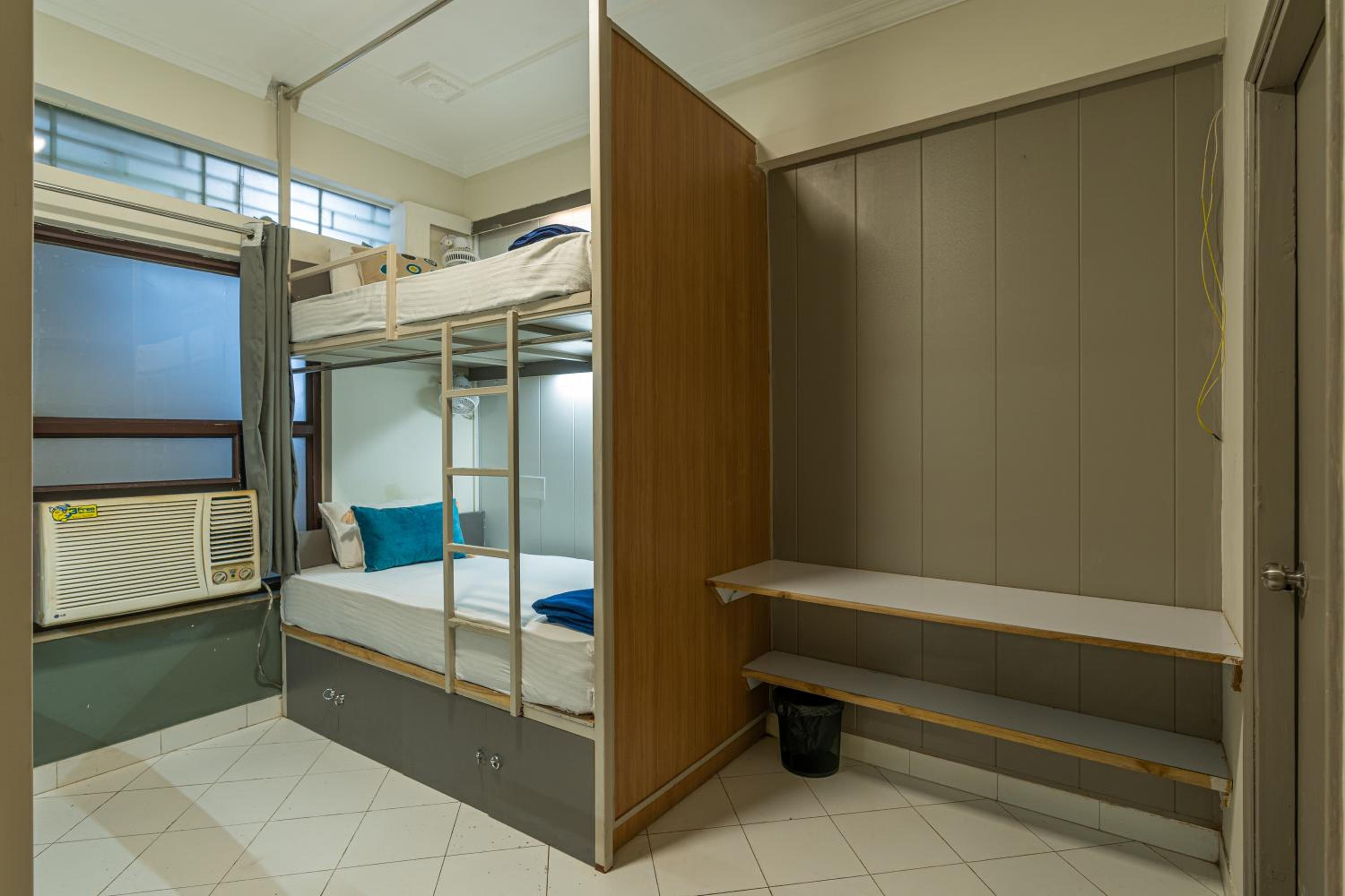 Bed in 4-Bed Mixed Dormitory Room photo 2