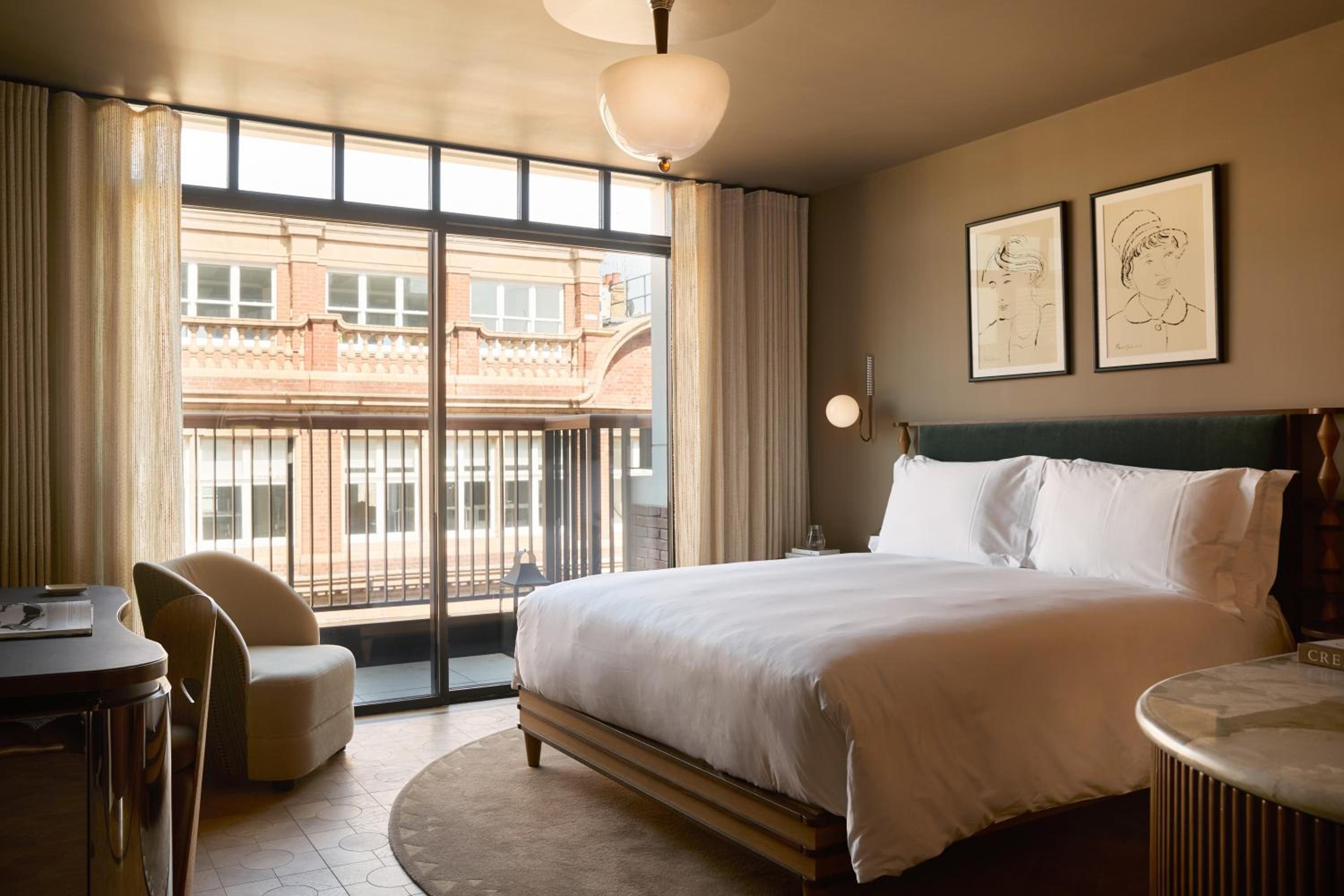 Classic Room with Balcony photo 1