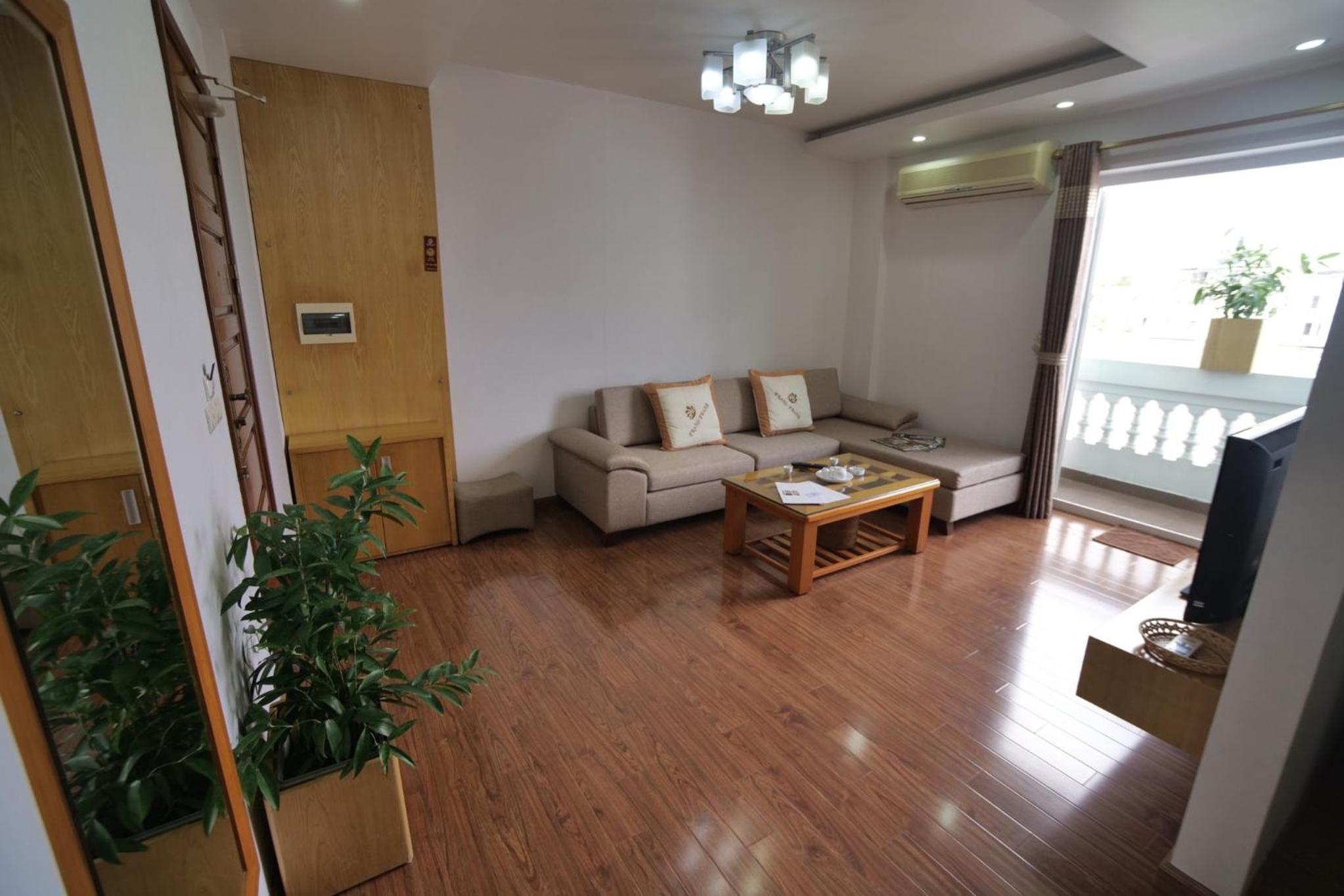 Apartment with Balcony photo 1