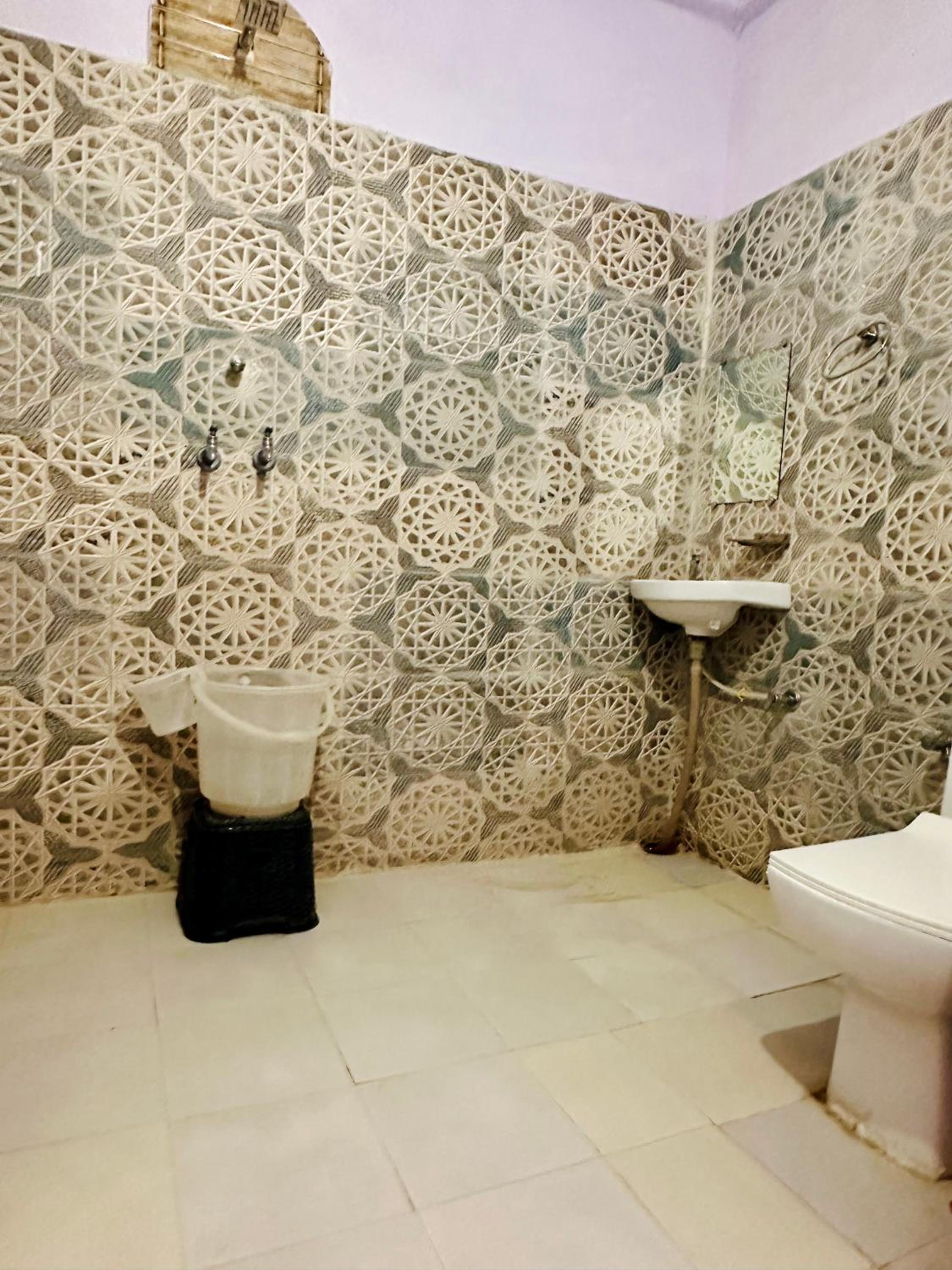 Standard Double Room - Photo 4