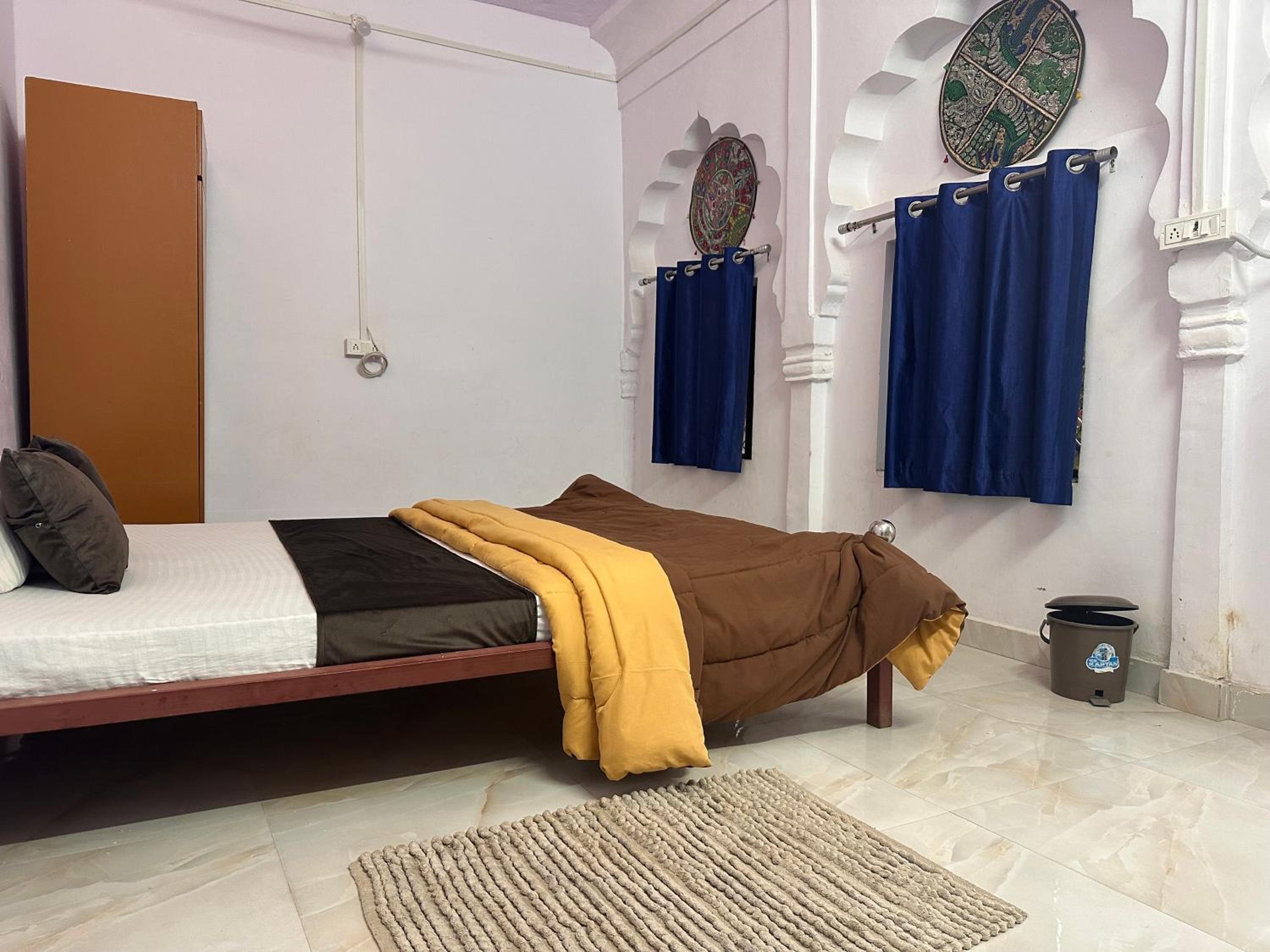 Standard Double Room - Photo 5