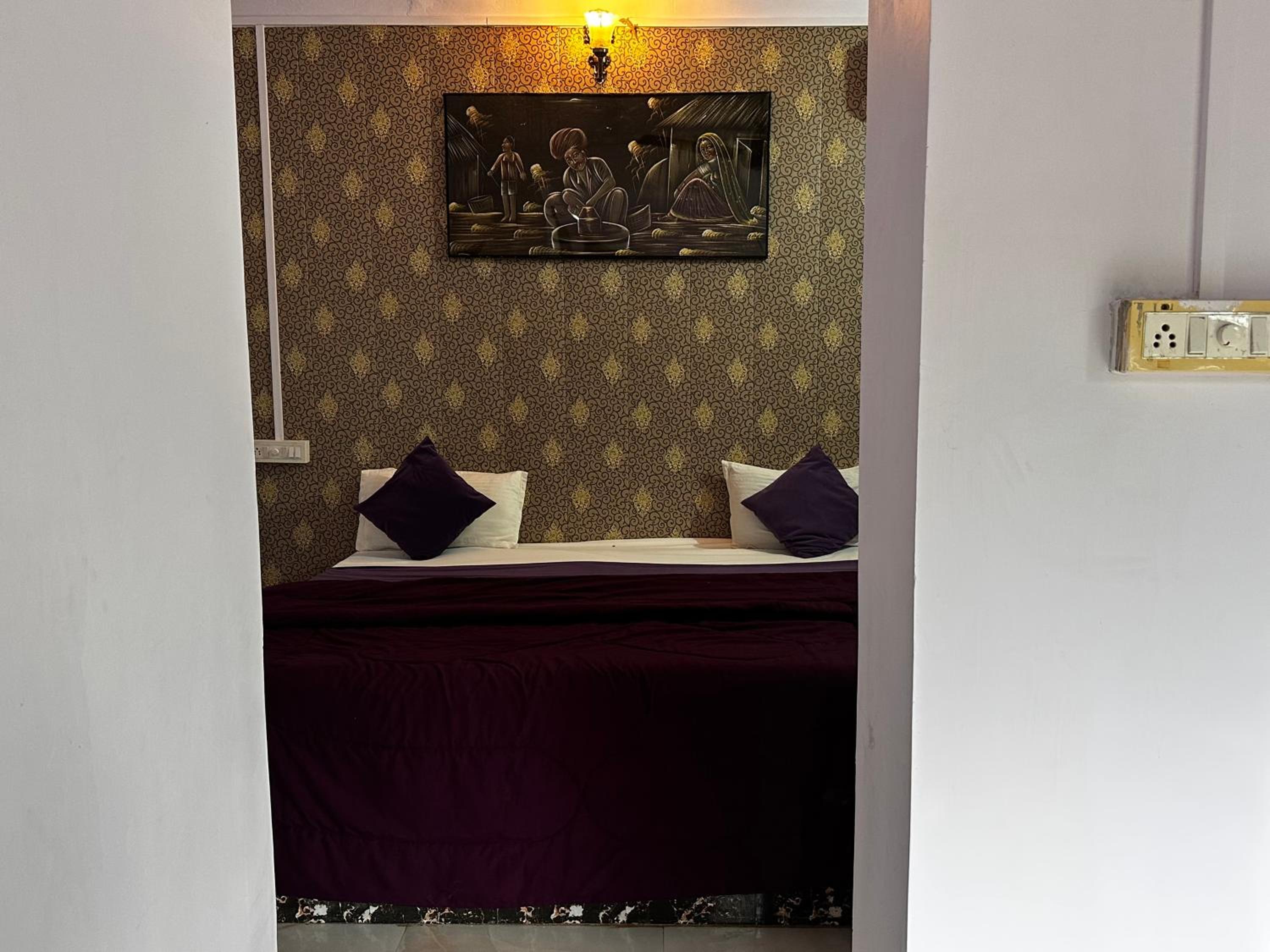 Deluxe Double Room photo 3